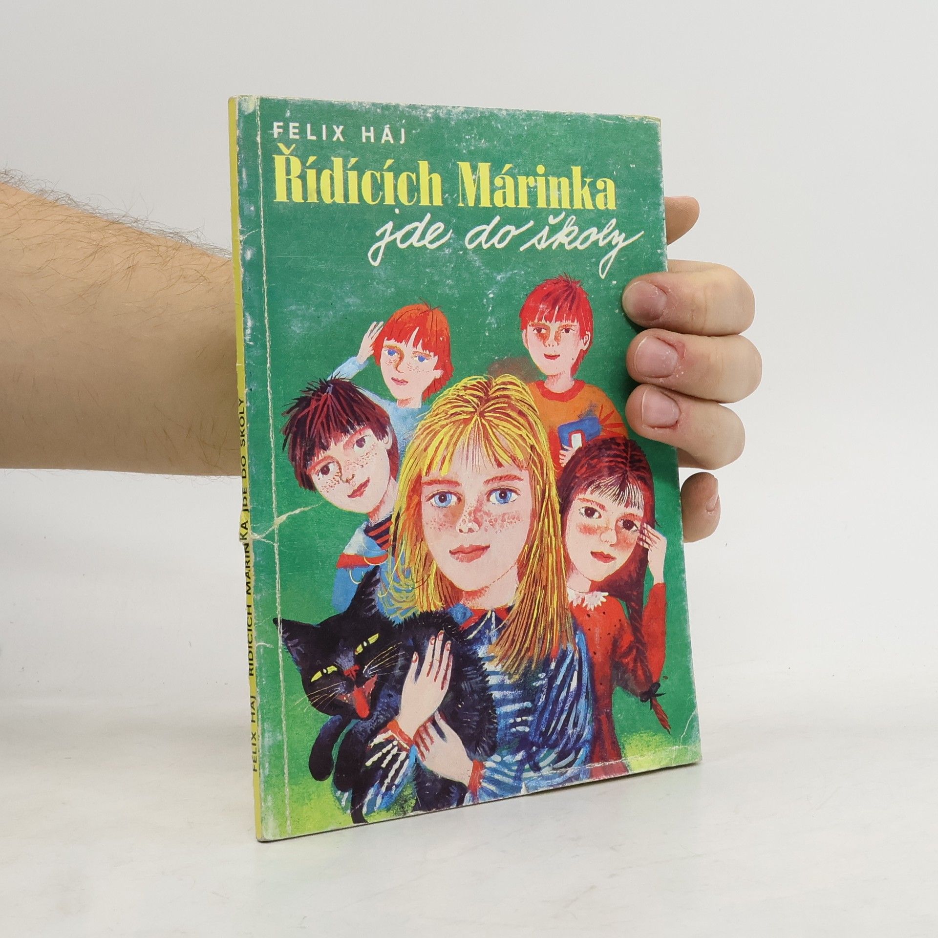 Felix Haj Řídících Márinka jde do školy