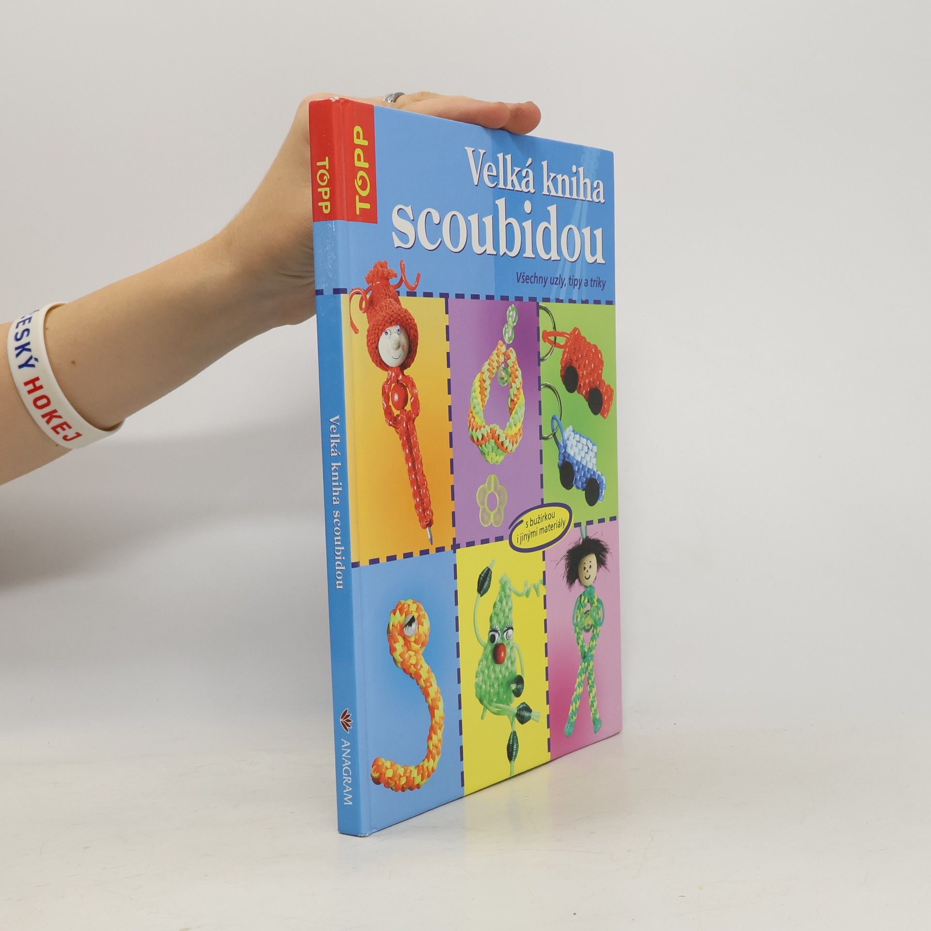 Inge Walz Velká kniha scoubidou: Všechny uzly, tipy a triky