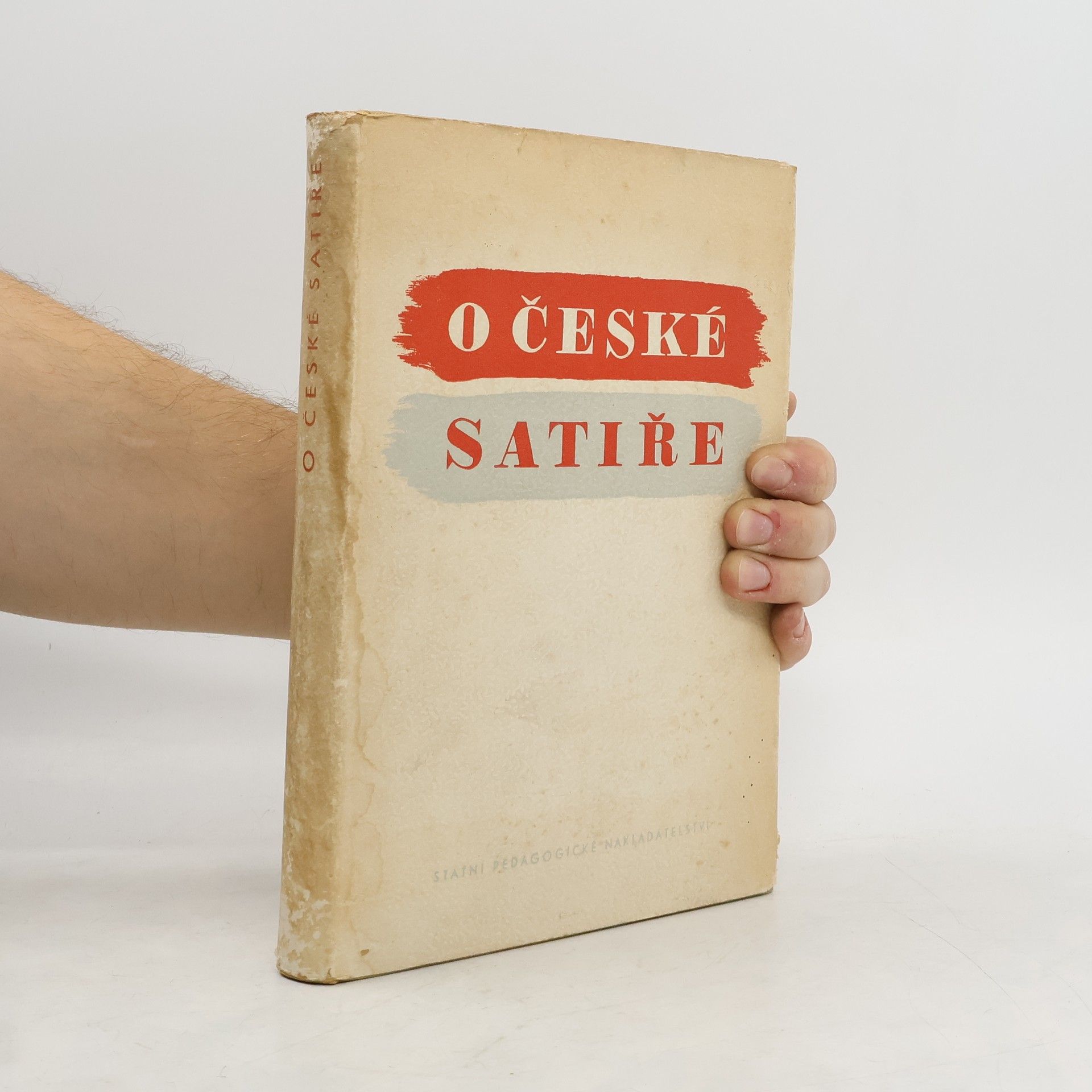 Collectif d'auteurs O české satiře