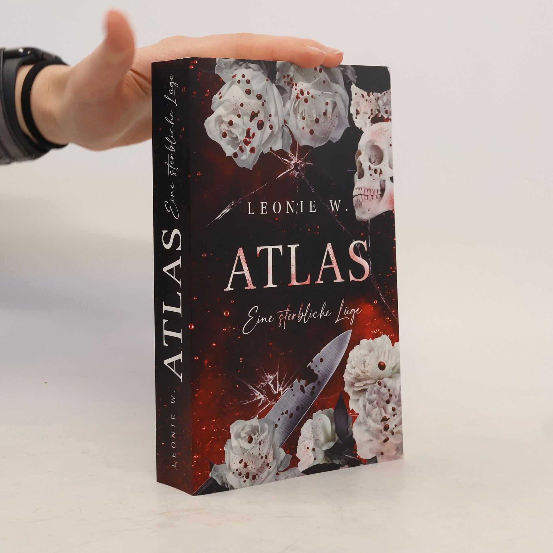 Atlas - Eine sterbliche Lüge