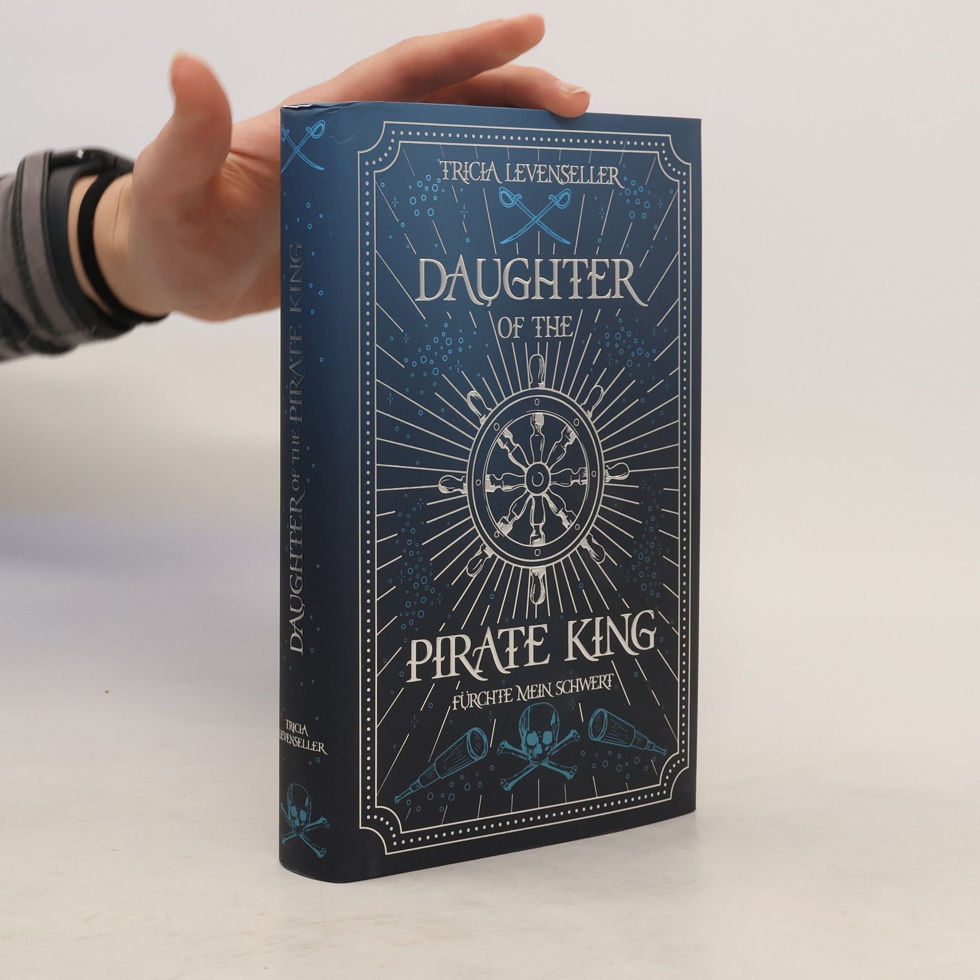 Tricia Levenseller Daughter of the Pirate King