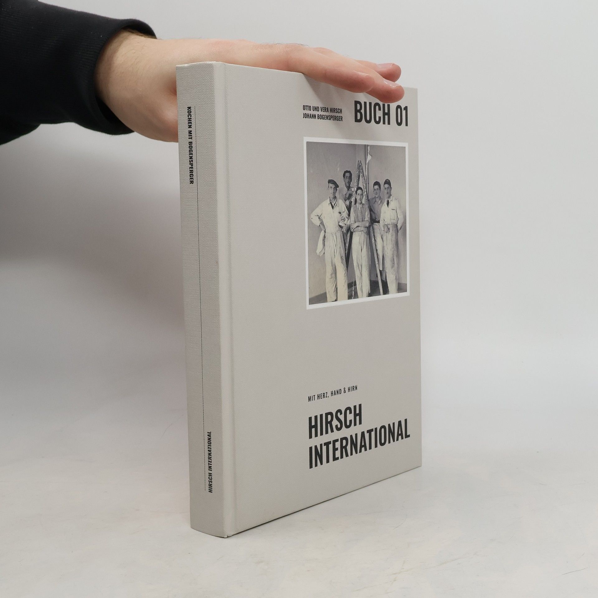 Hirsch International. Buch 01