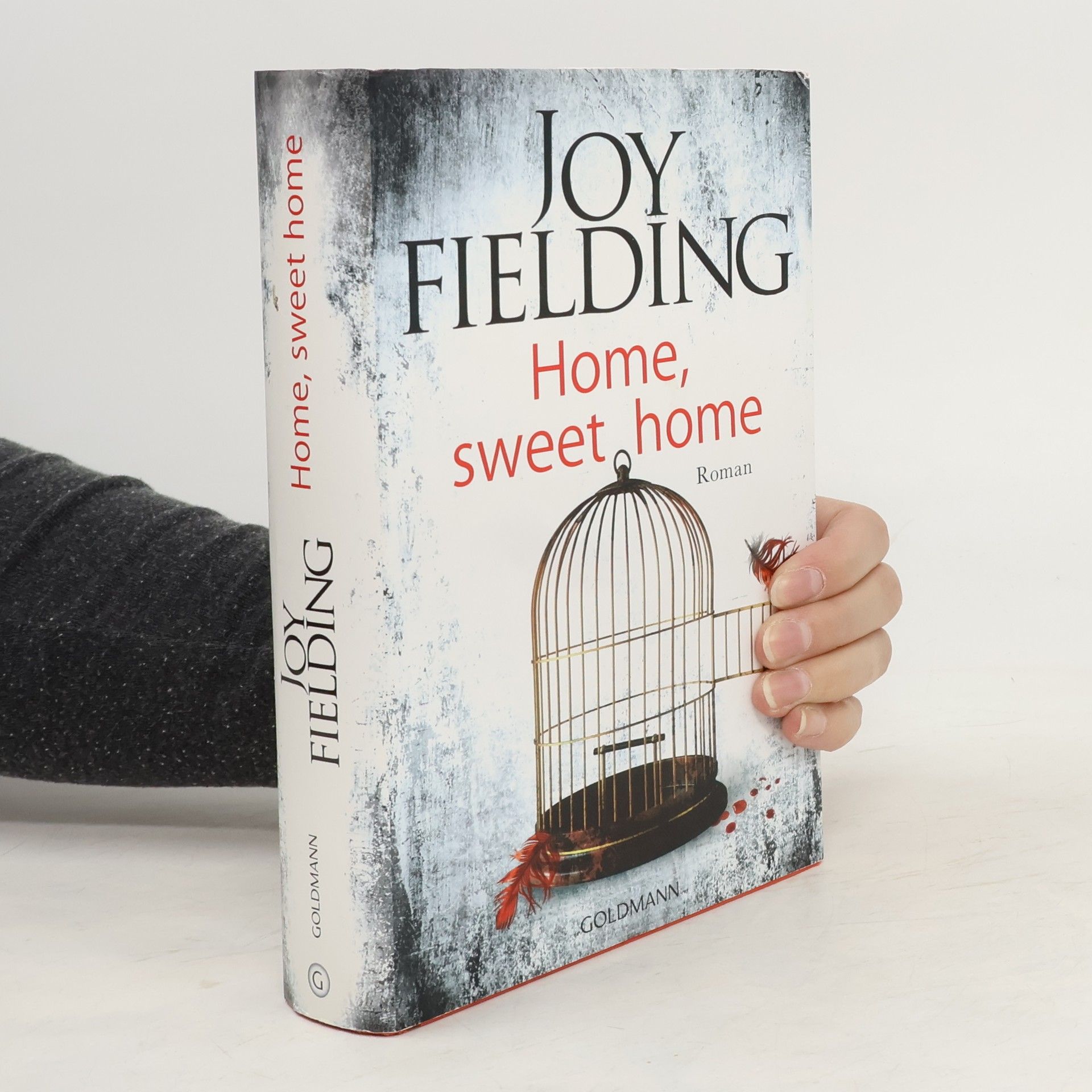 Joy Fielding Home, sweet home