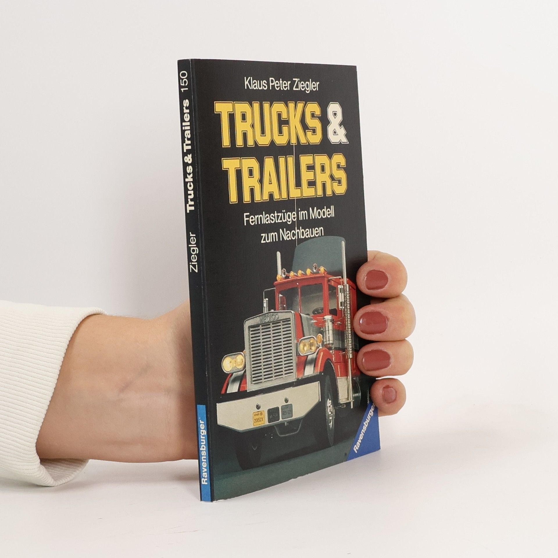Trucks & [und] Trailers