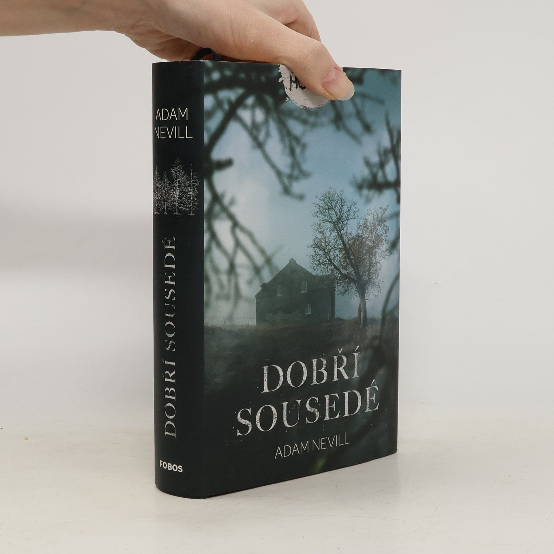 Adam Nevill Dobří sousedé