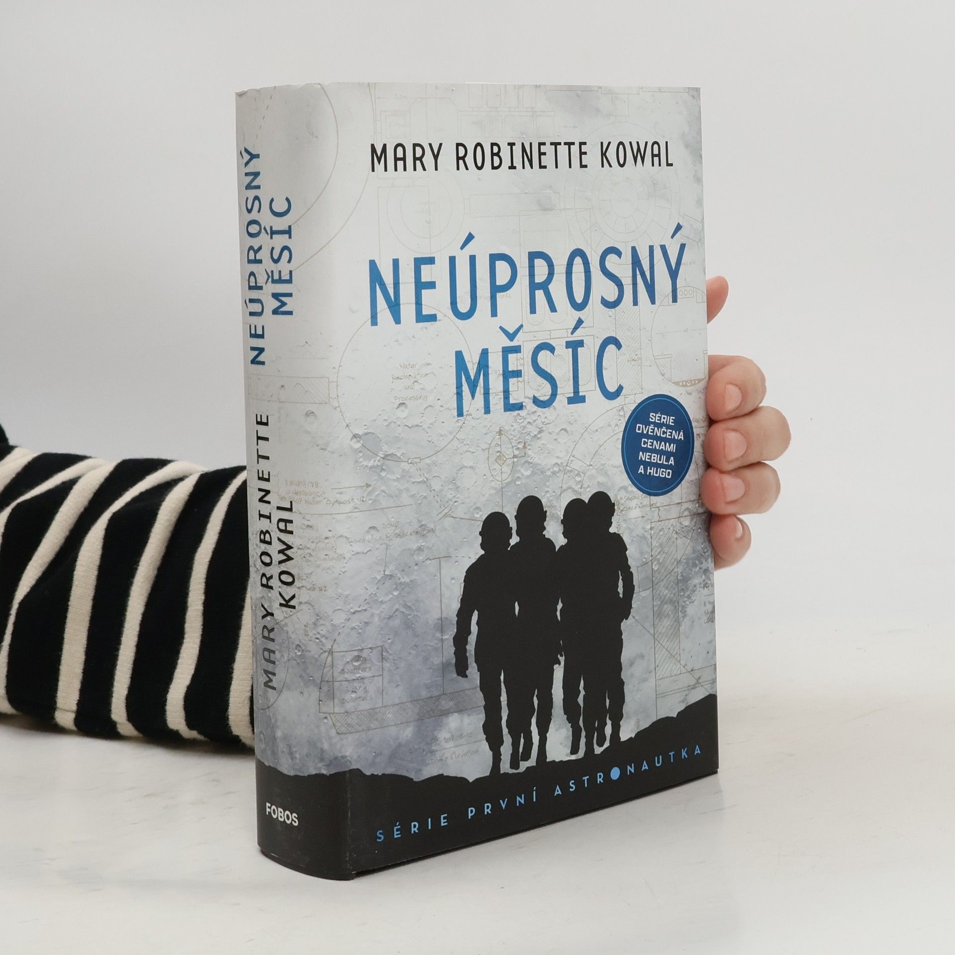 Mary Robinette Kowal Neúprosný měsíc