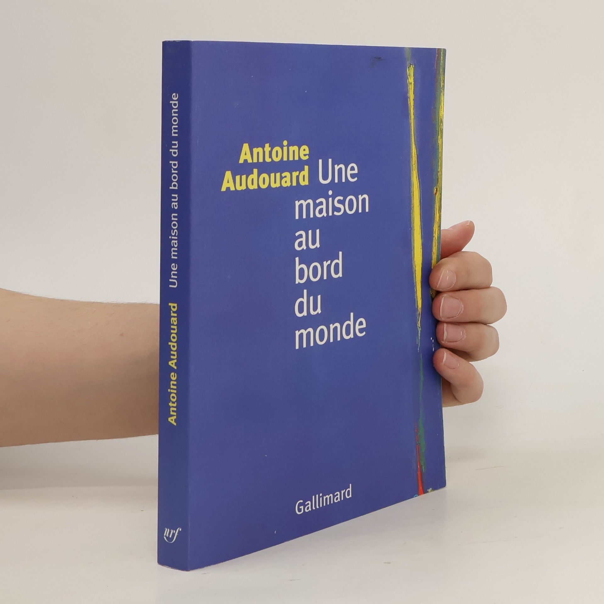 Une maison au bord du monde