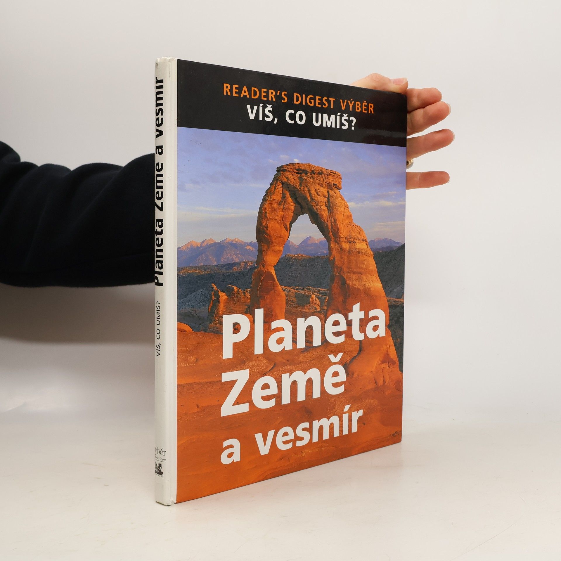 Justin F. Scroggie Planeta Země a vesmír