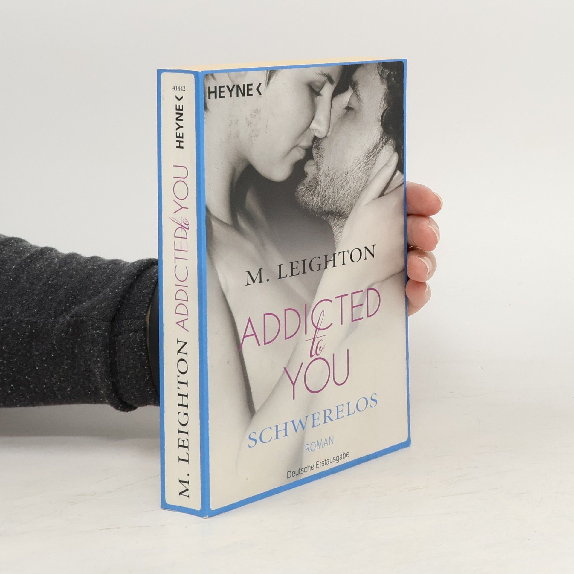 Addicted To You. Schwerelos