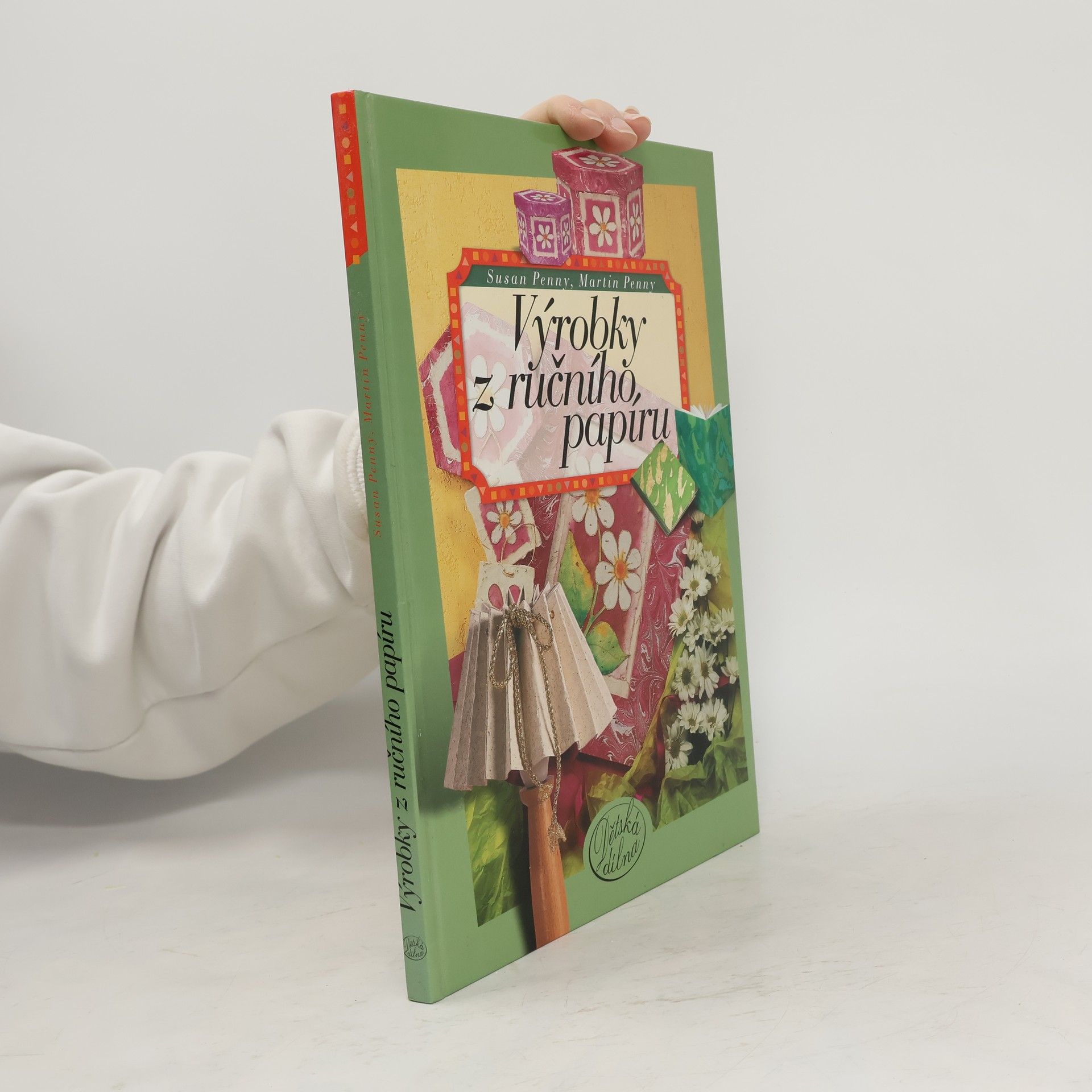 Susan Penny Výrobky z ručního papíru