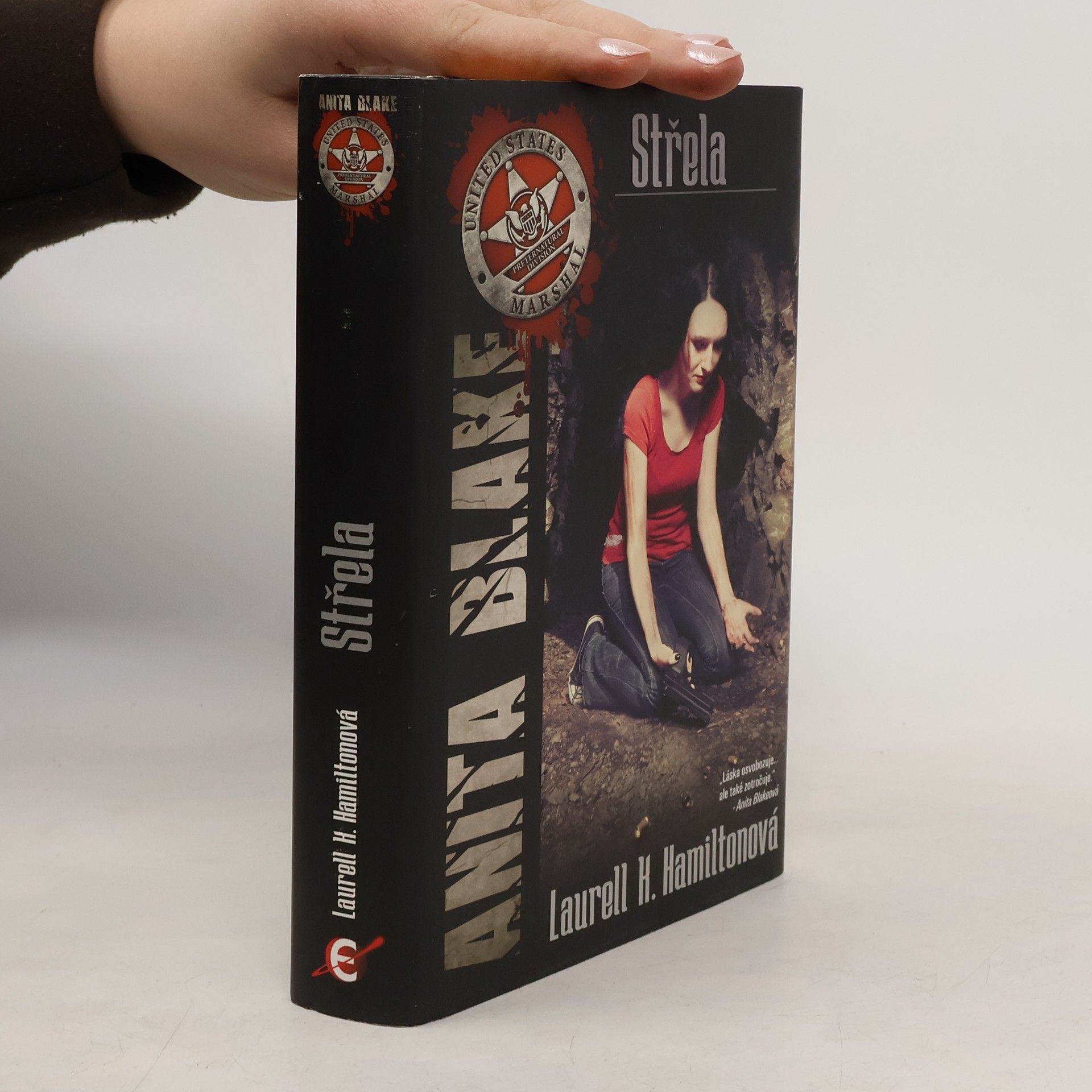 Laurell K. Hamilton Střela