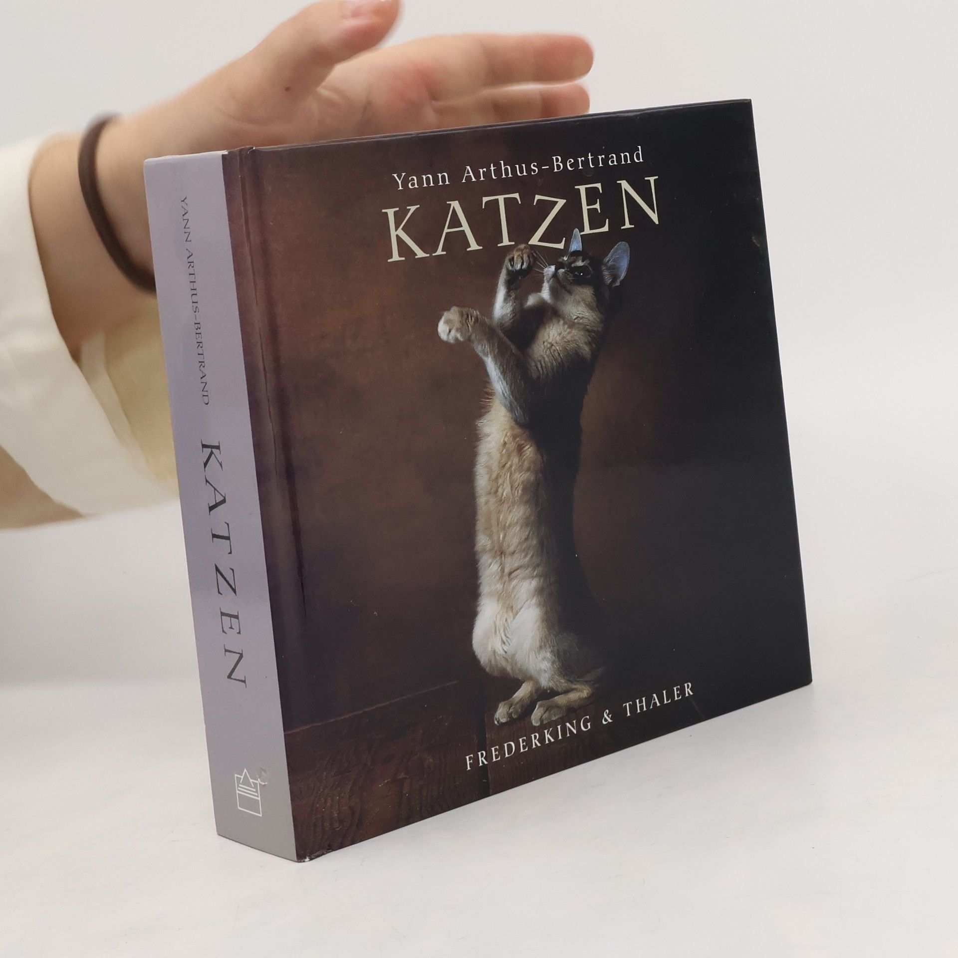 Yann Arthus-Bertrand Katzen