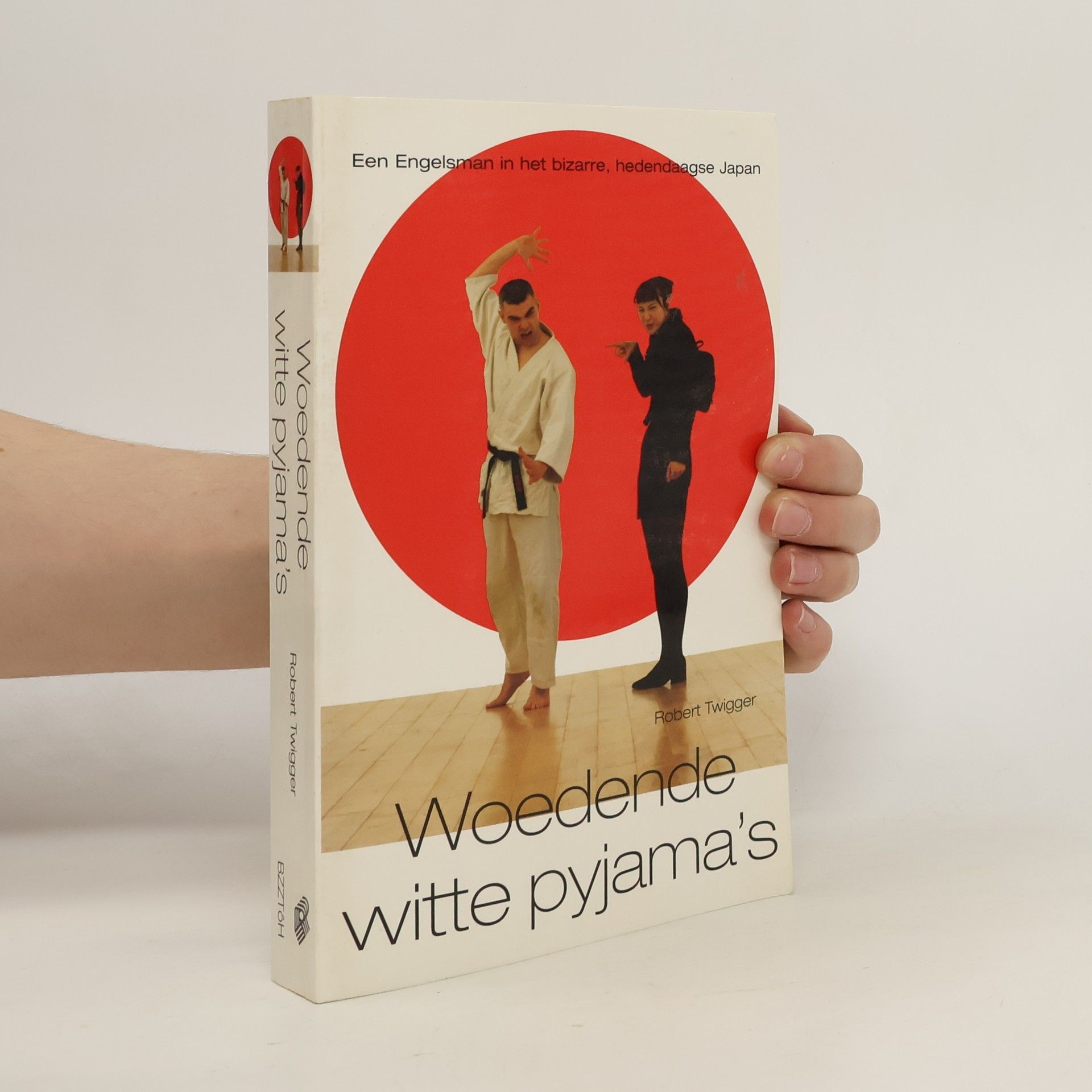 Twigger Robert Woedende witte pyjama's