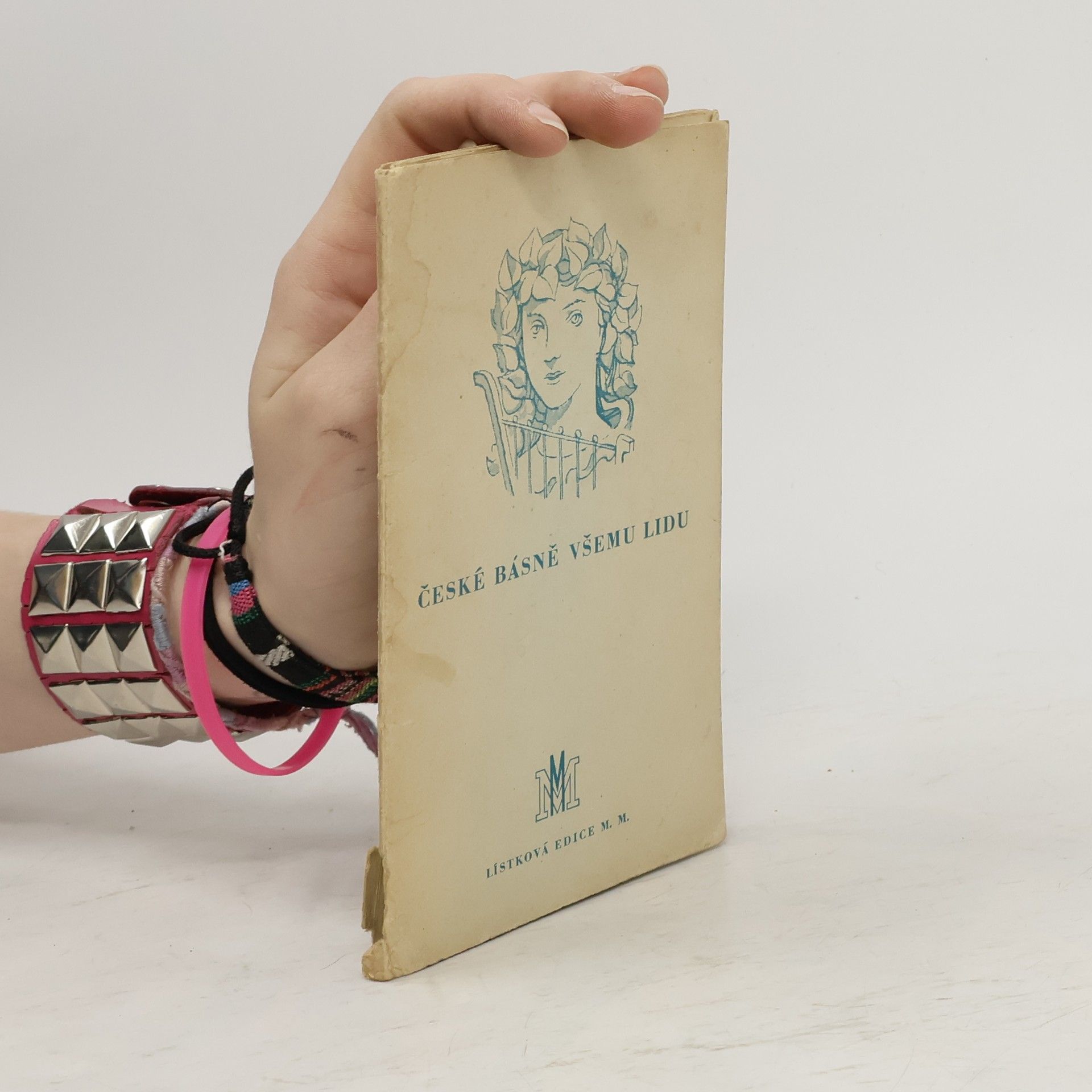 Dagmar Bezdíčková České básně všemu lidu