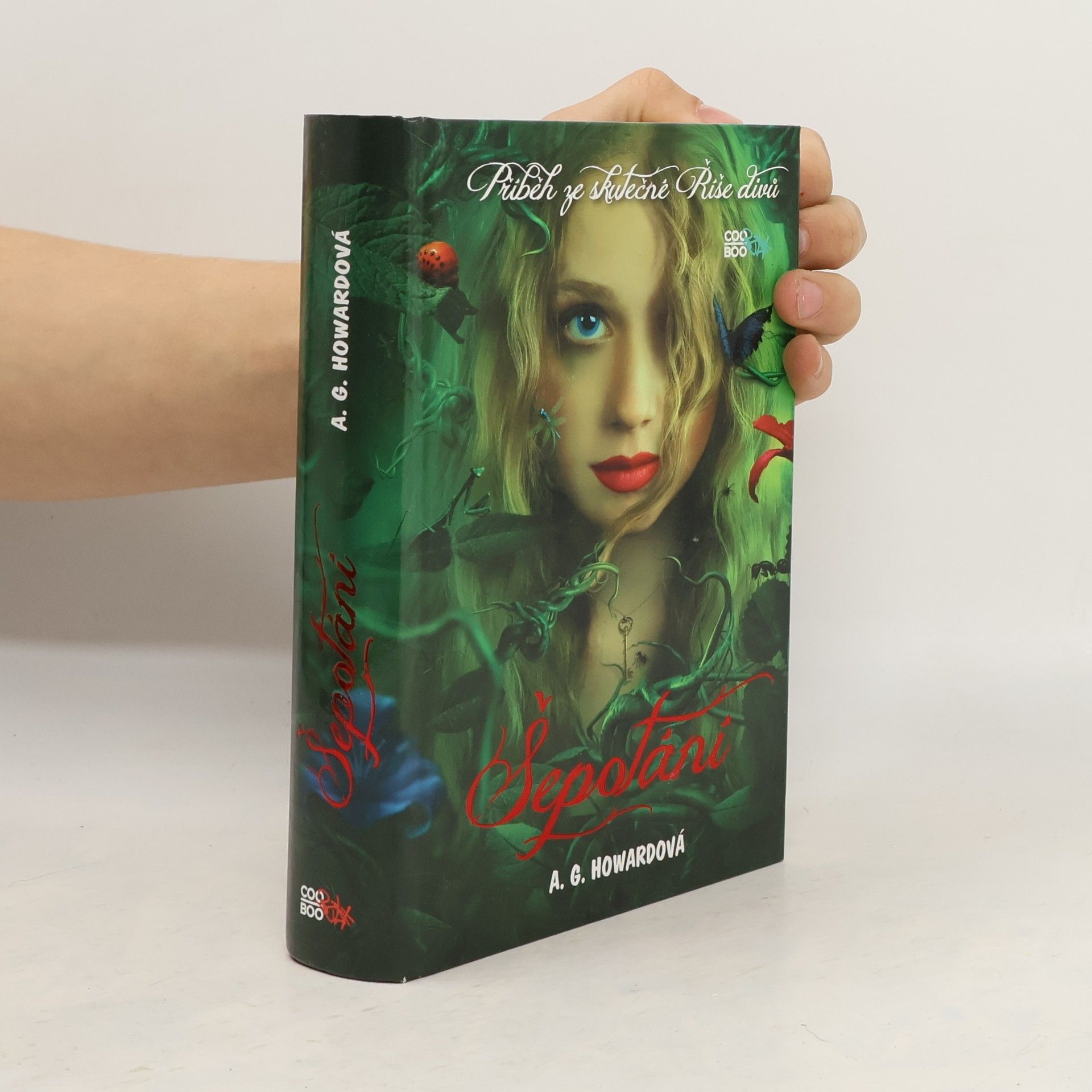 Šepotání : příběh ze skutečné Říše divů (1. díl série)