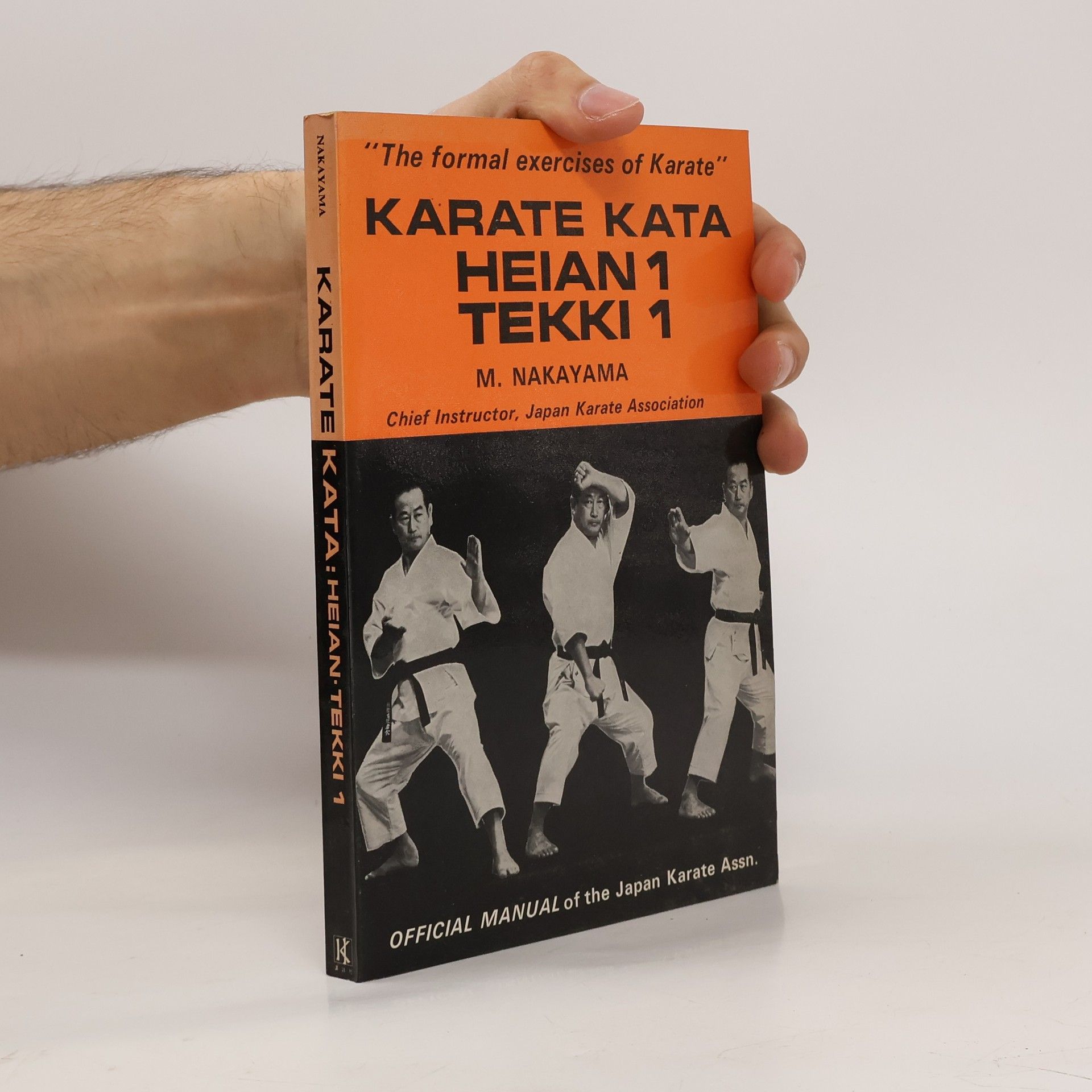 Masatoshi Nakayama Karate Kata. Heian 1. Tekki 1