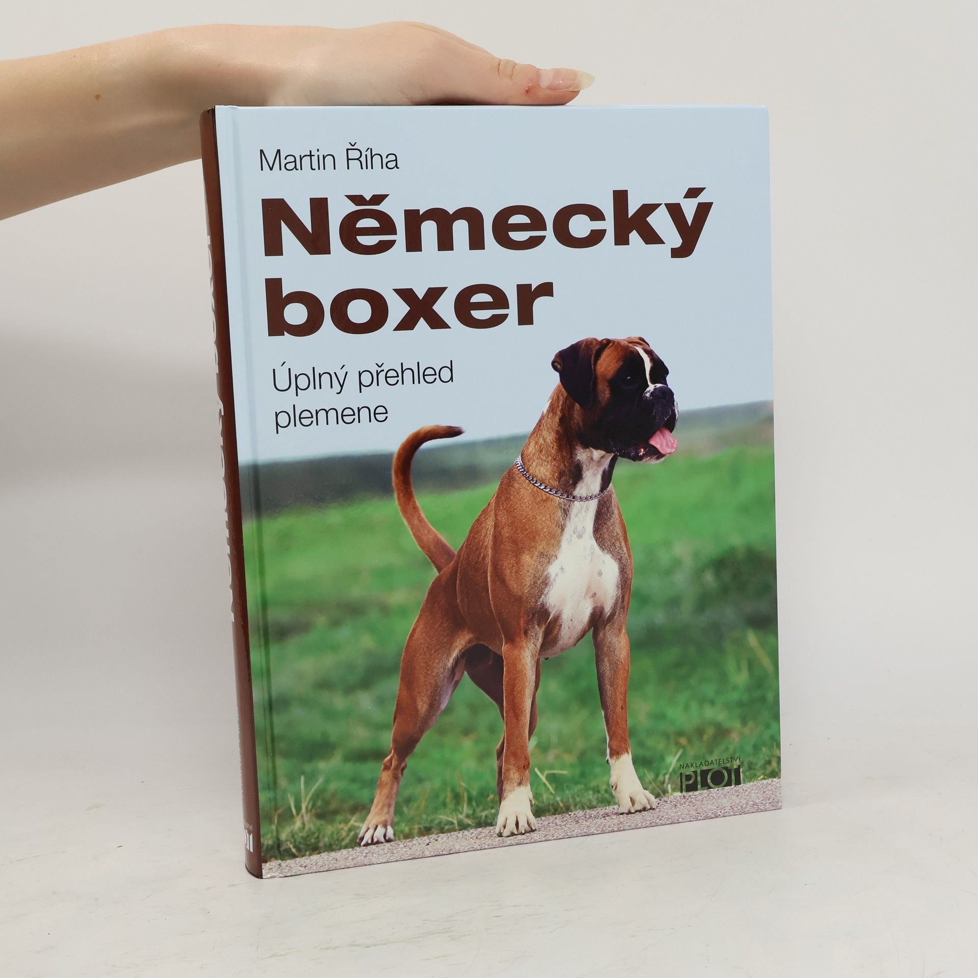 Německý boxer : úplný přehled plemene