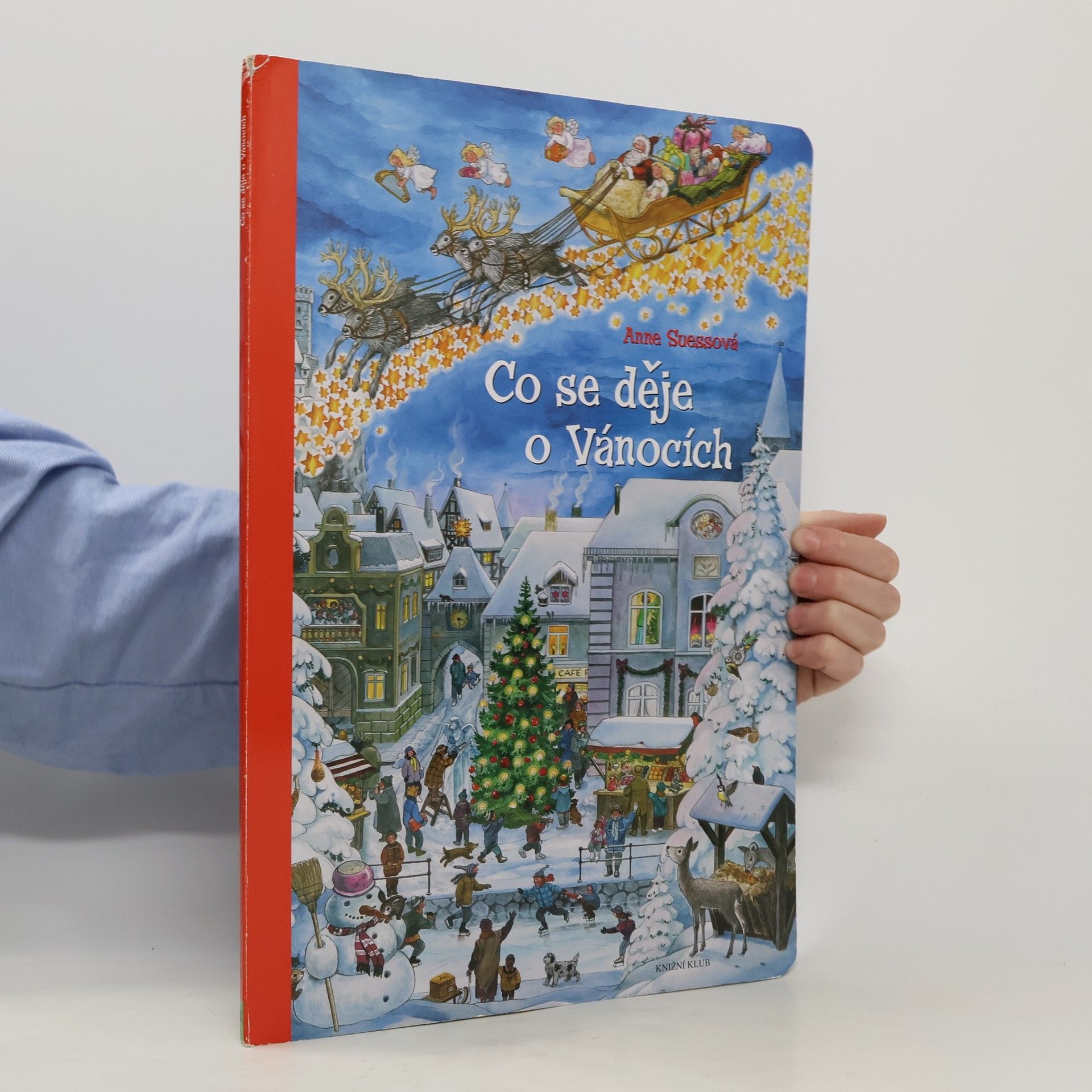 Anne Suess Co se děje o Vánocích