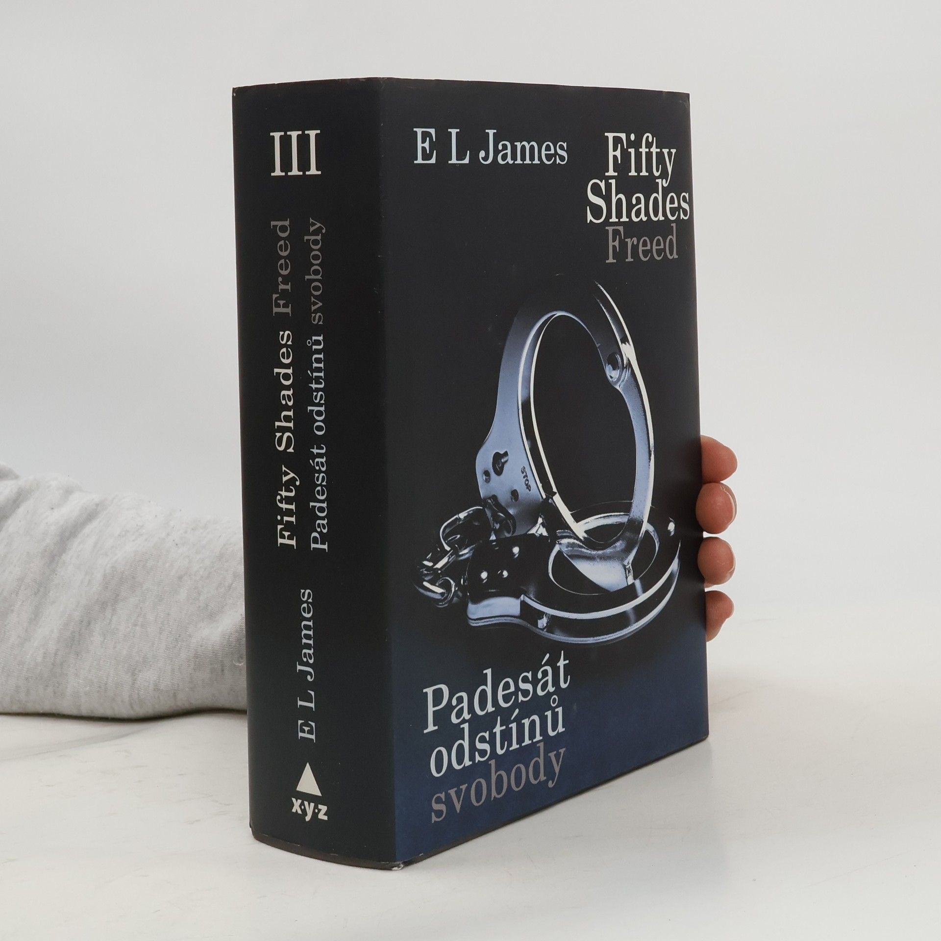 E L James Padesát odstínů svobody
