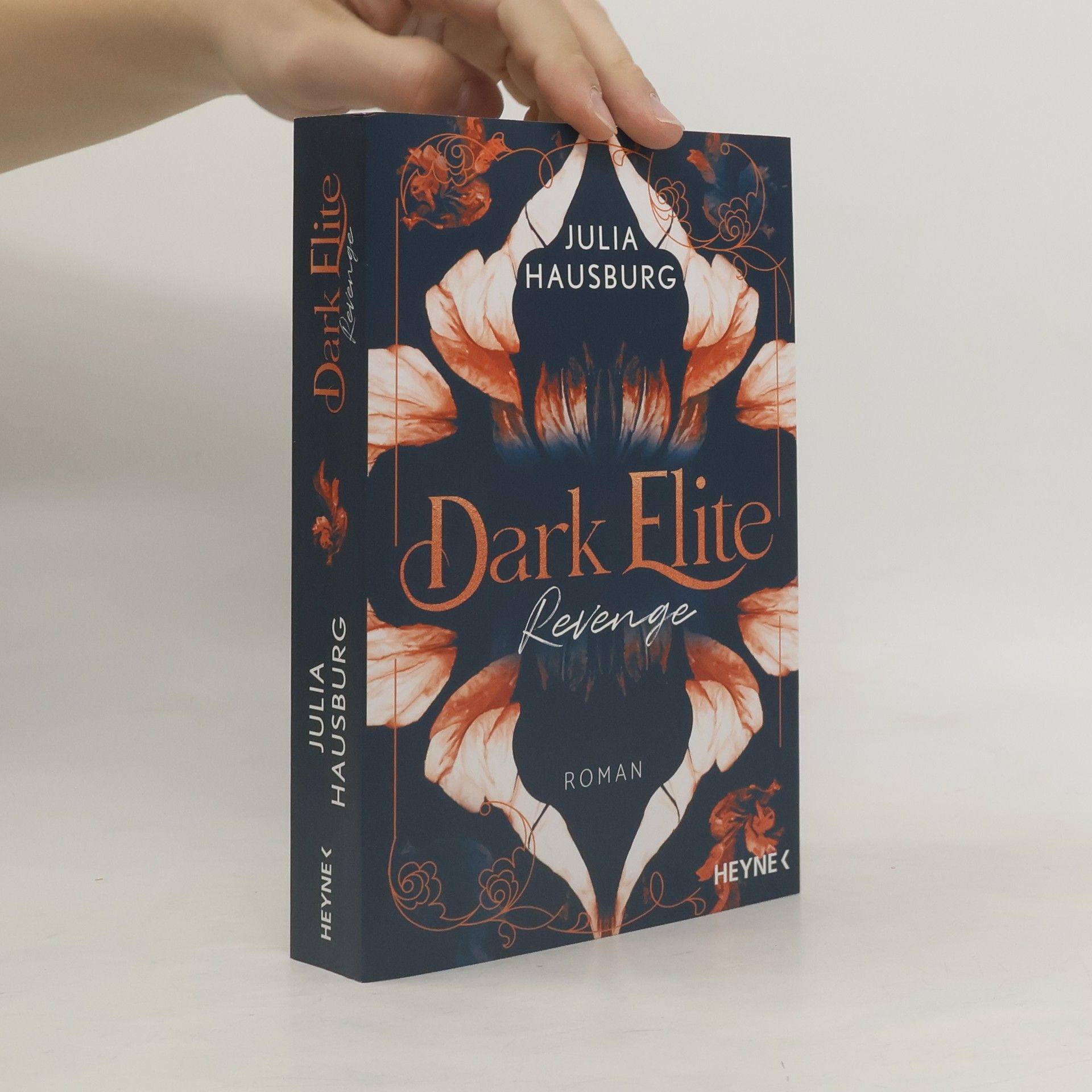 Julia Hausburg Dark Elite – Revenge