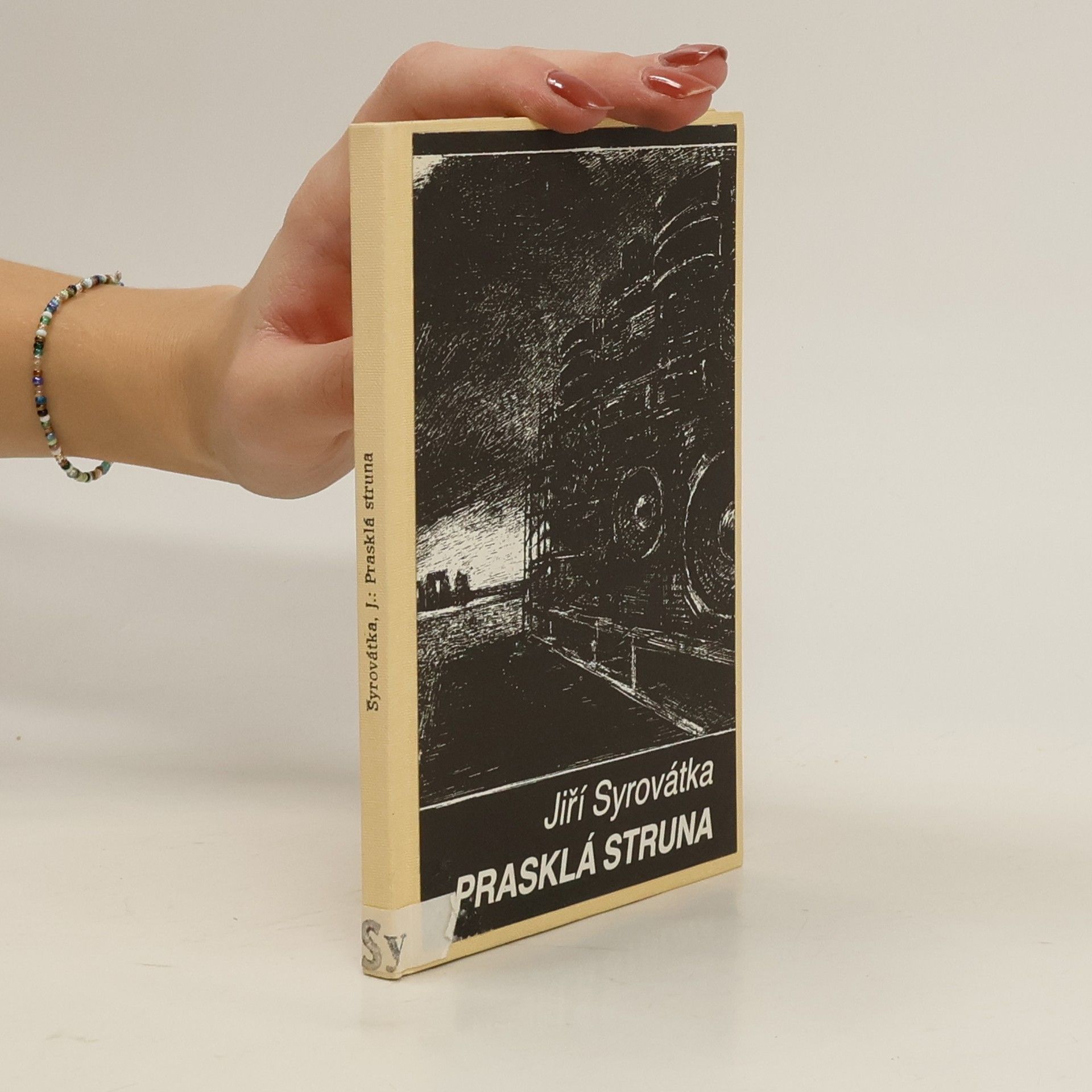 Jiří Syrovátka Prasklá struna