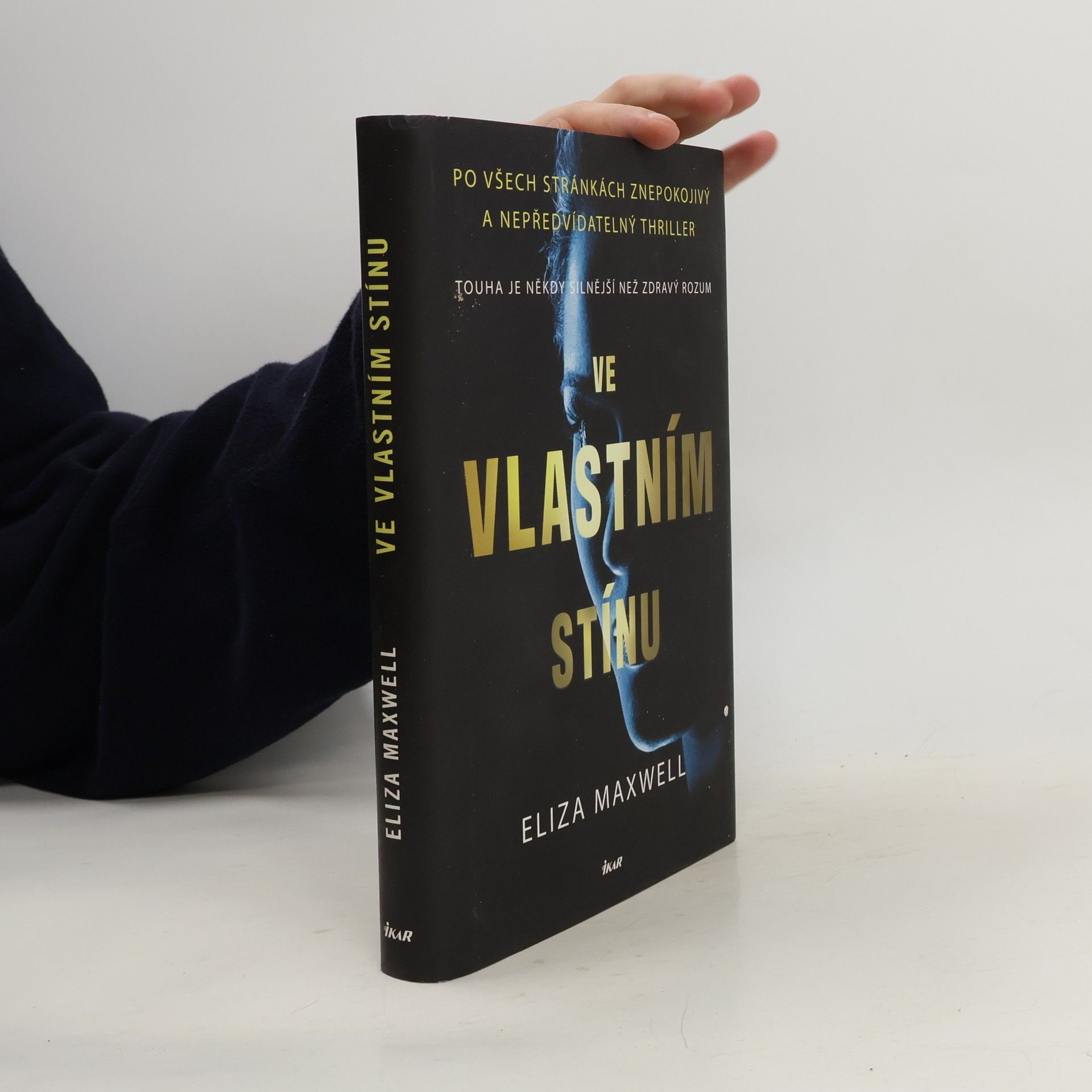 Eliza Maxwell Ve vlastním stínu