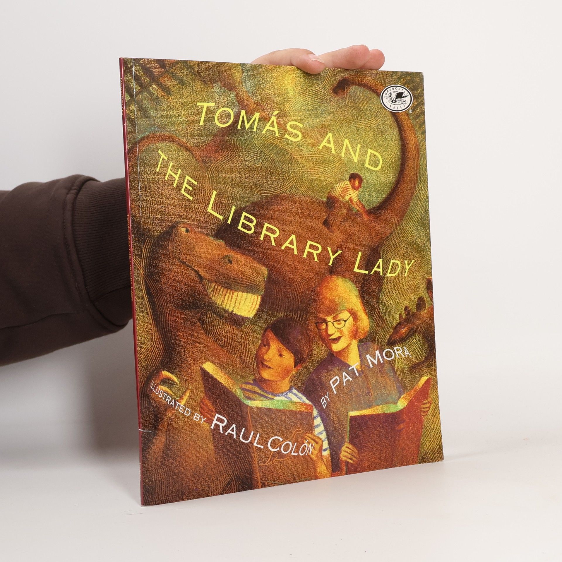 Pat Mora Tomas and the Library Lady