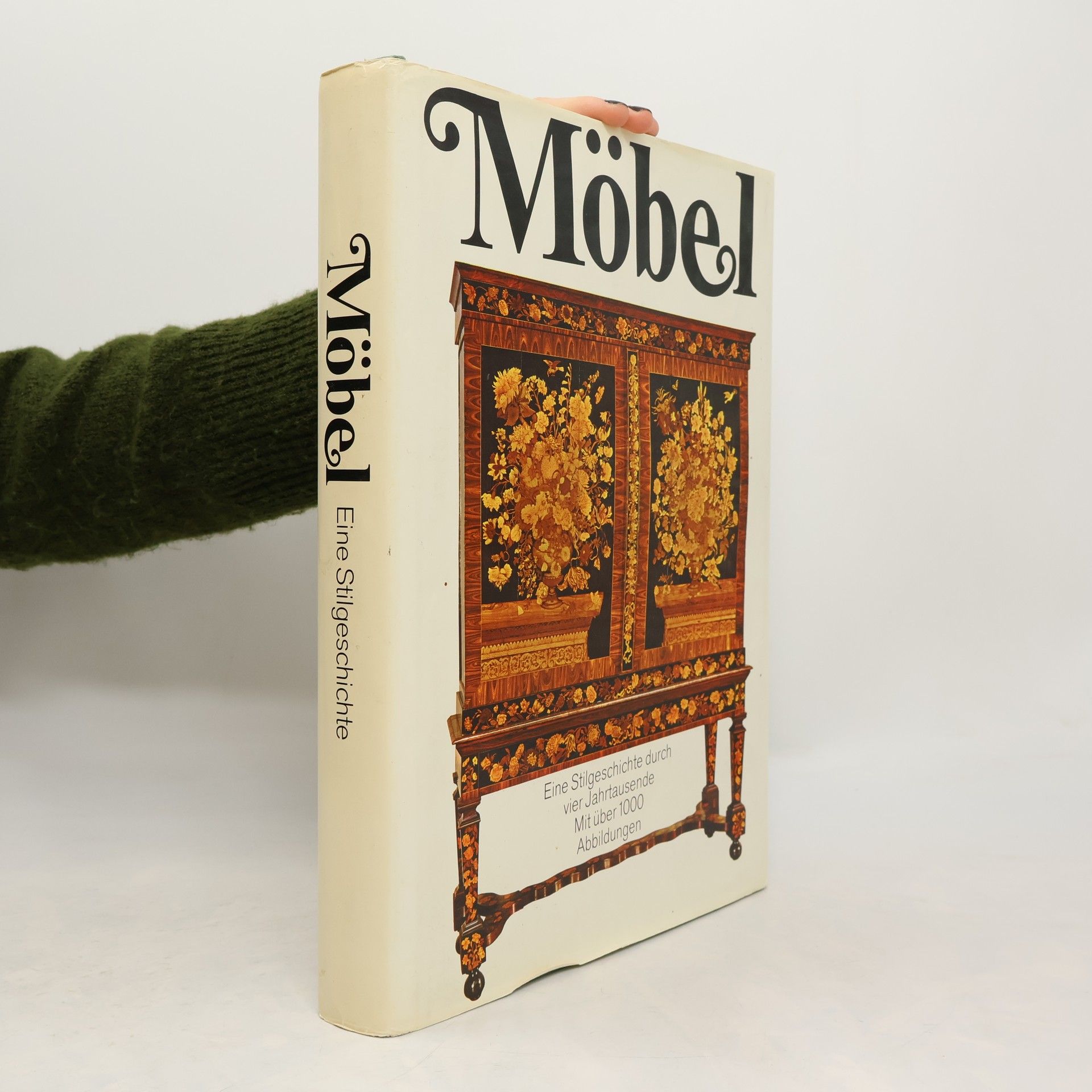 Autorenkollektiv Möbel : eine Stilgeschichte durch vier Jahrtausende