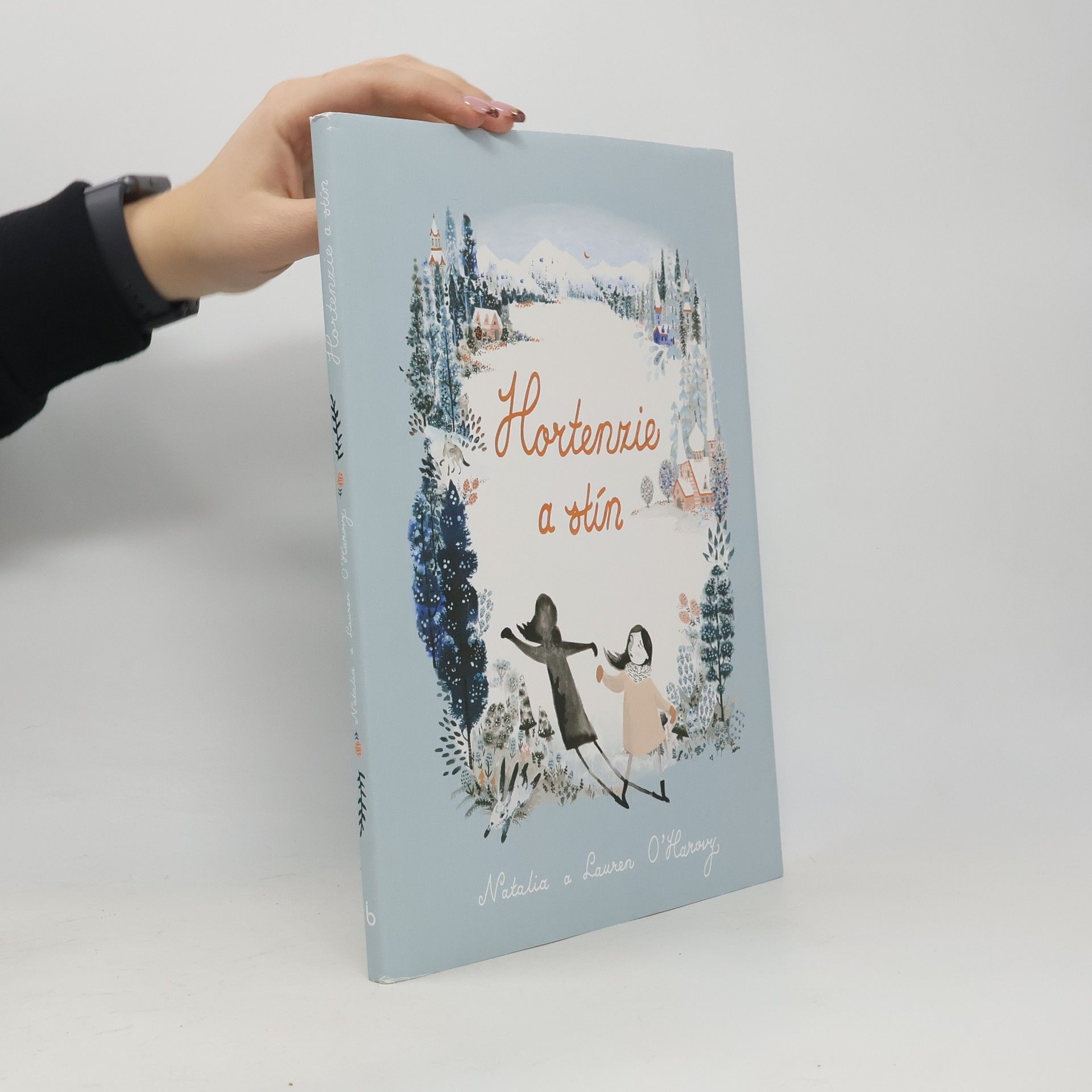 Natalia O. Hara Hortenzie a stín