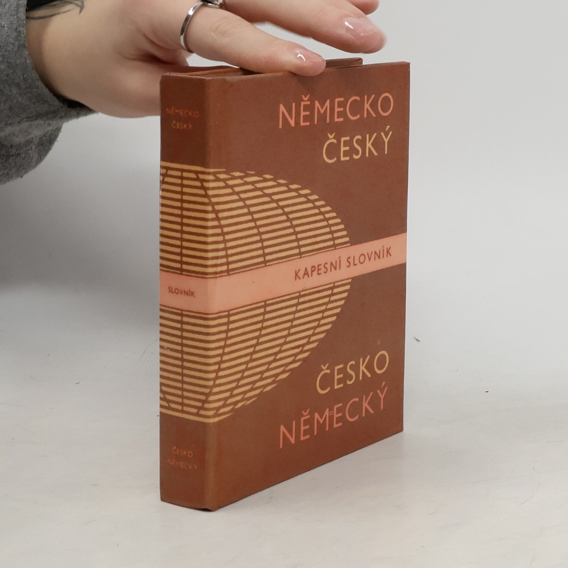 Kolektiv autorů Německo-český a česko-německý kapesní slovník