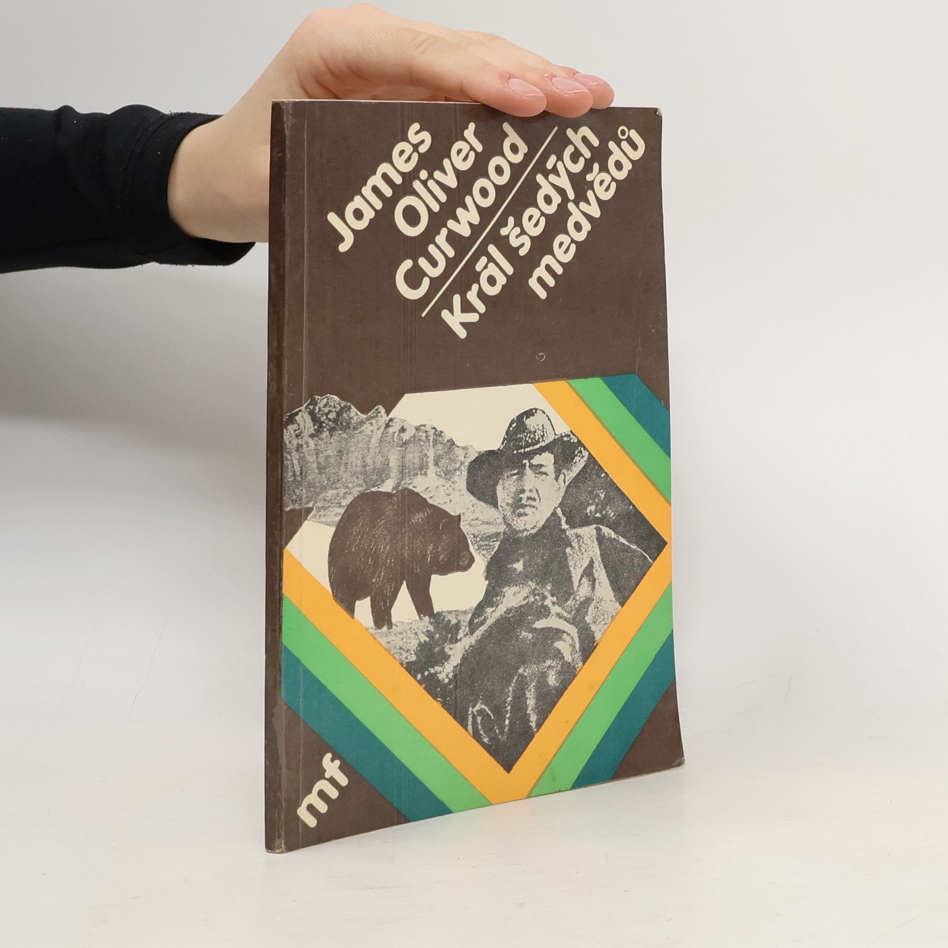 Ervín Urban Král šedých medvědů