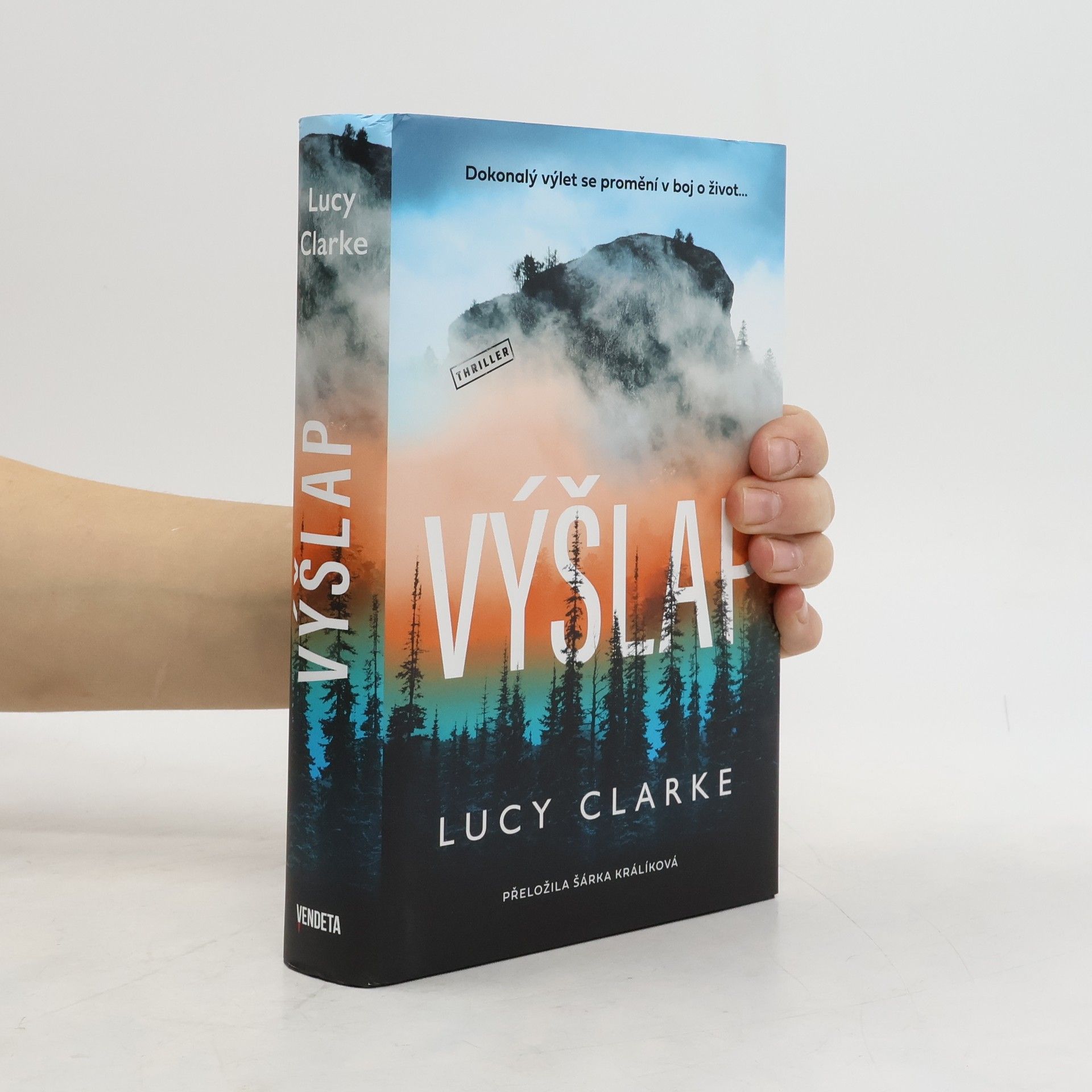 Lucy Clarke Výšlap