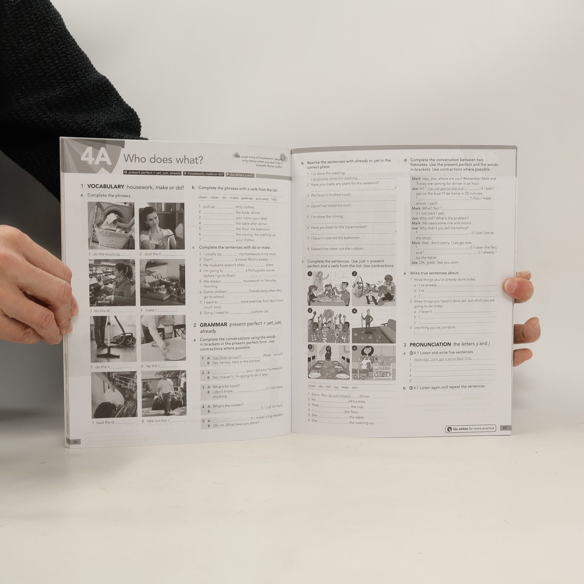 Christina Latham-Koenig English File Pre-Intermediate Workbook without Answer Key (4th)