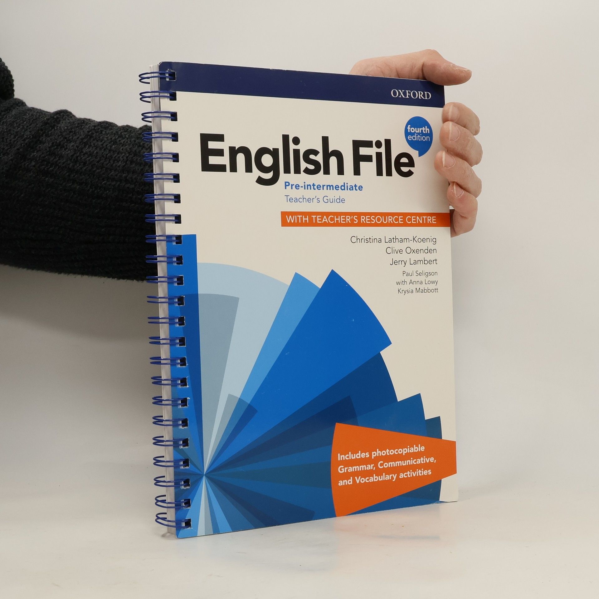 Christina Latham-Koenig English File: Pre-Intermediate: Teacher's Guide with Teacher's Resource Centre