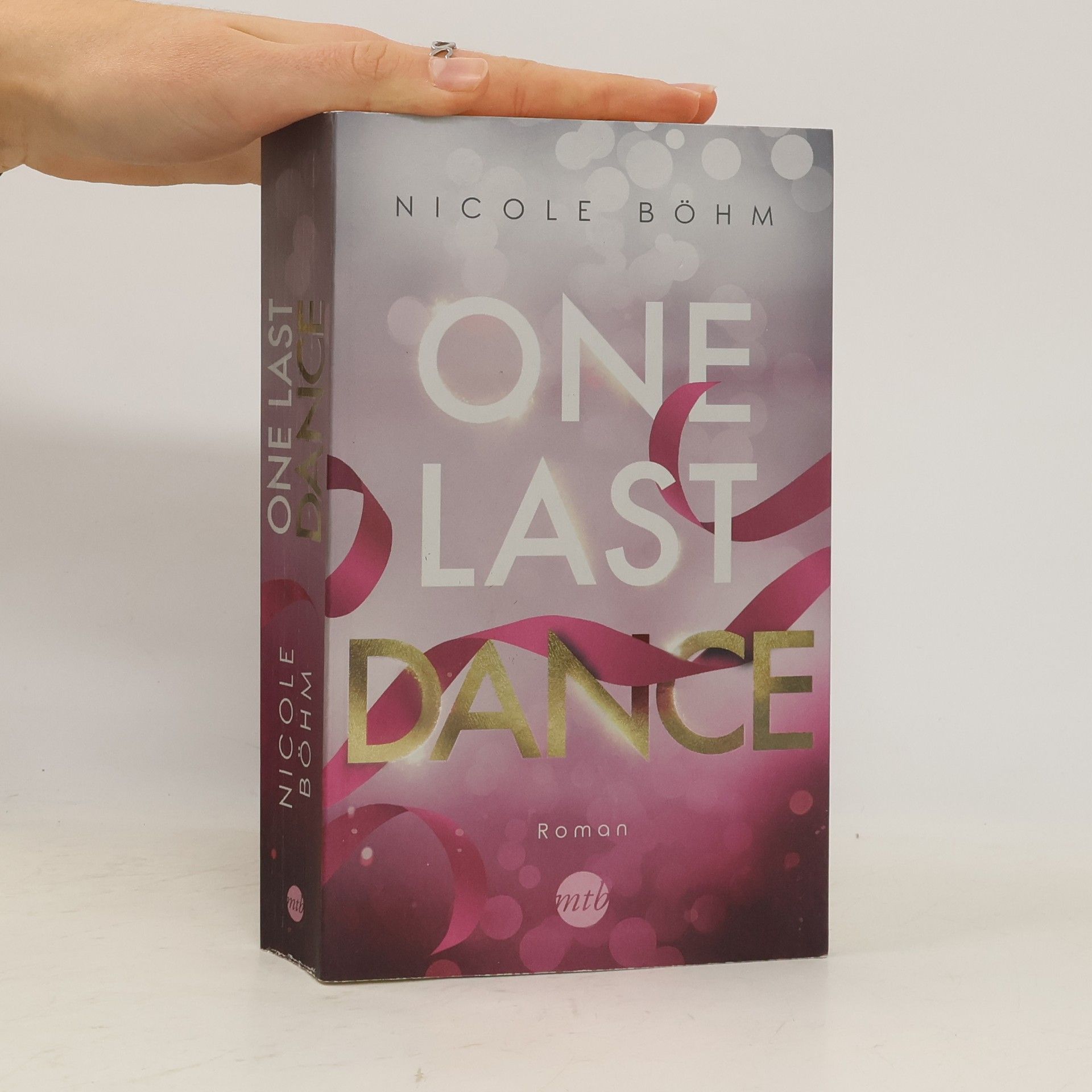Nicole Böhm One Last Dance