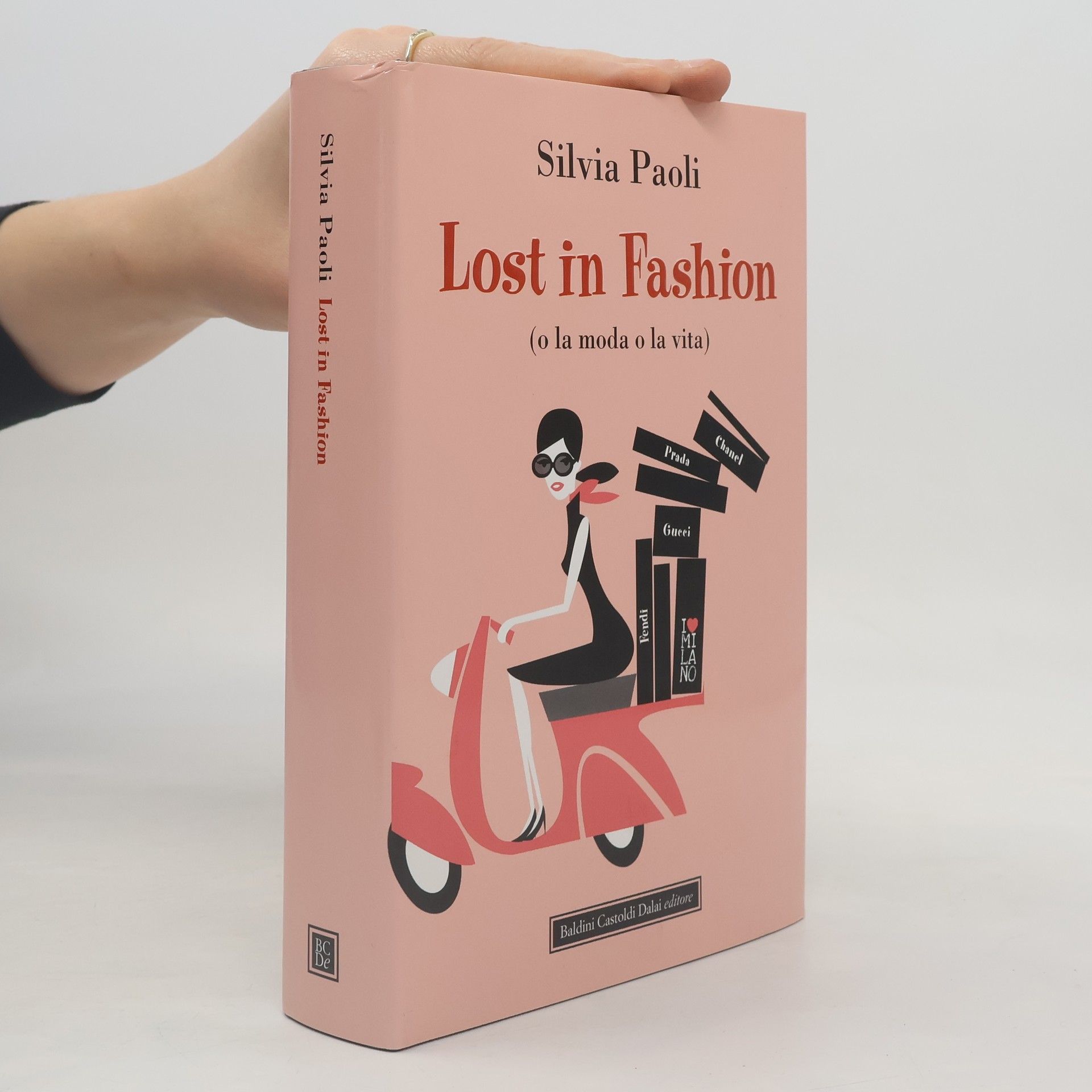 Silvia Paoli Lost in Fashion