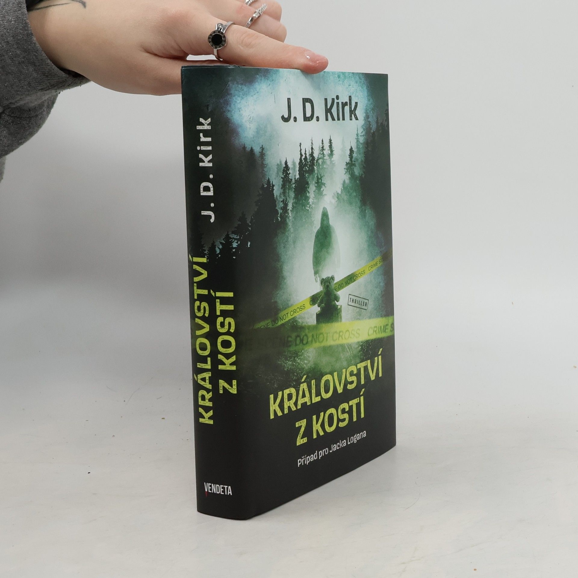 Paul Kirk Království z kostí