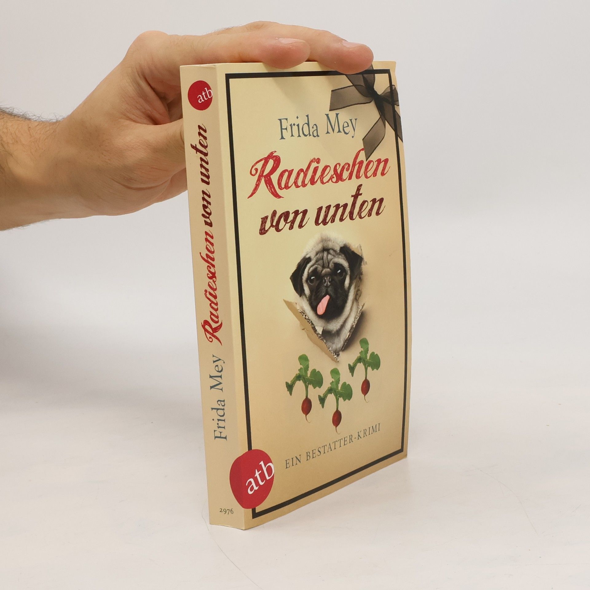 Frida Mey Radieschen von unten