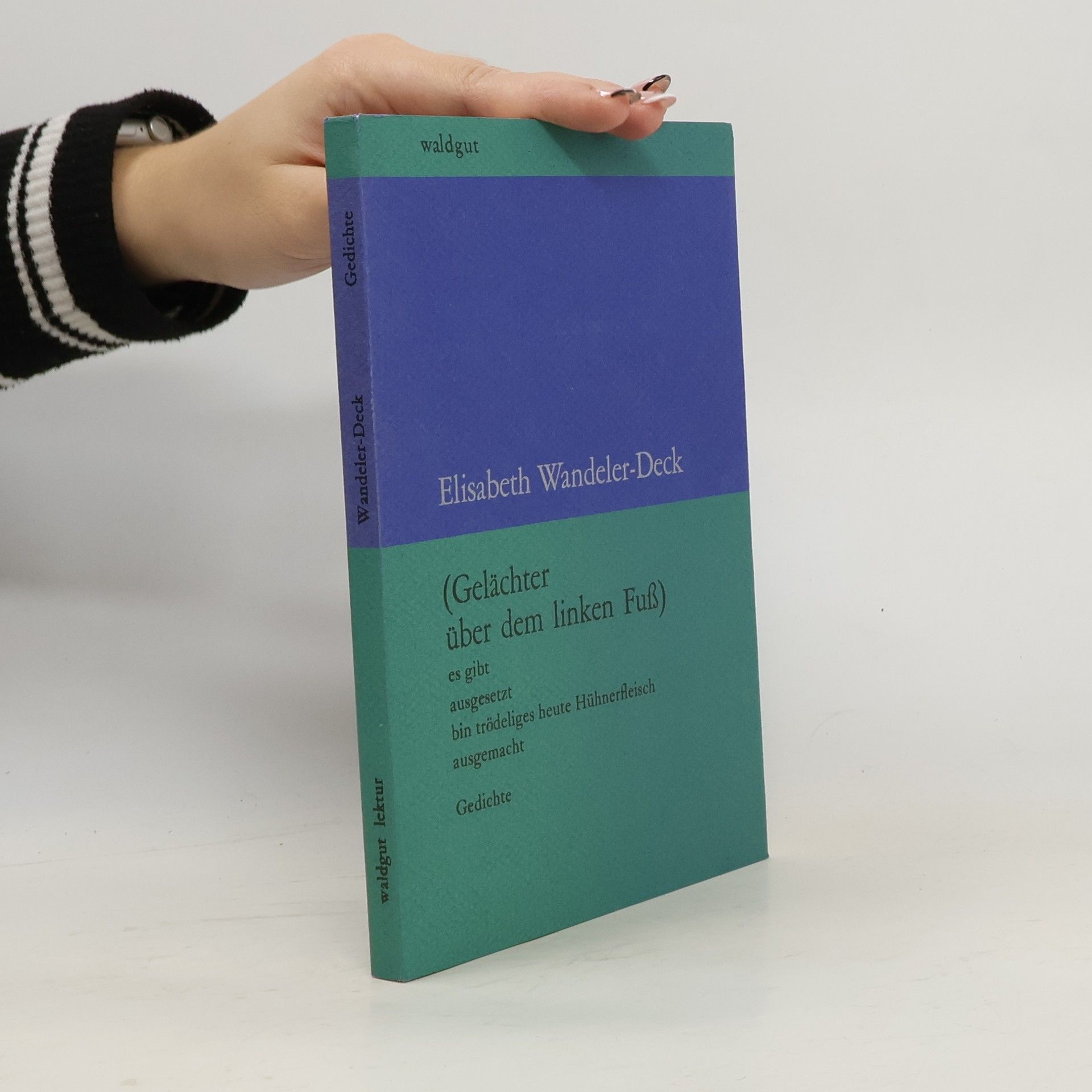 Gelächter über dem linken Fuss