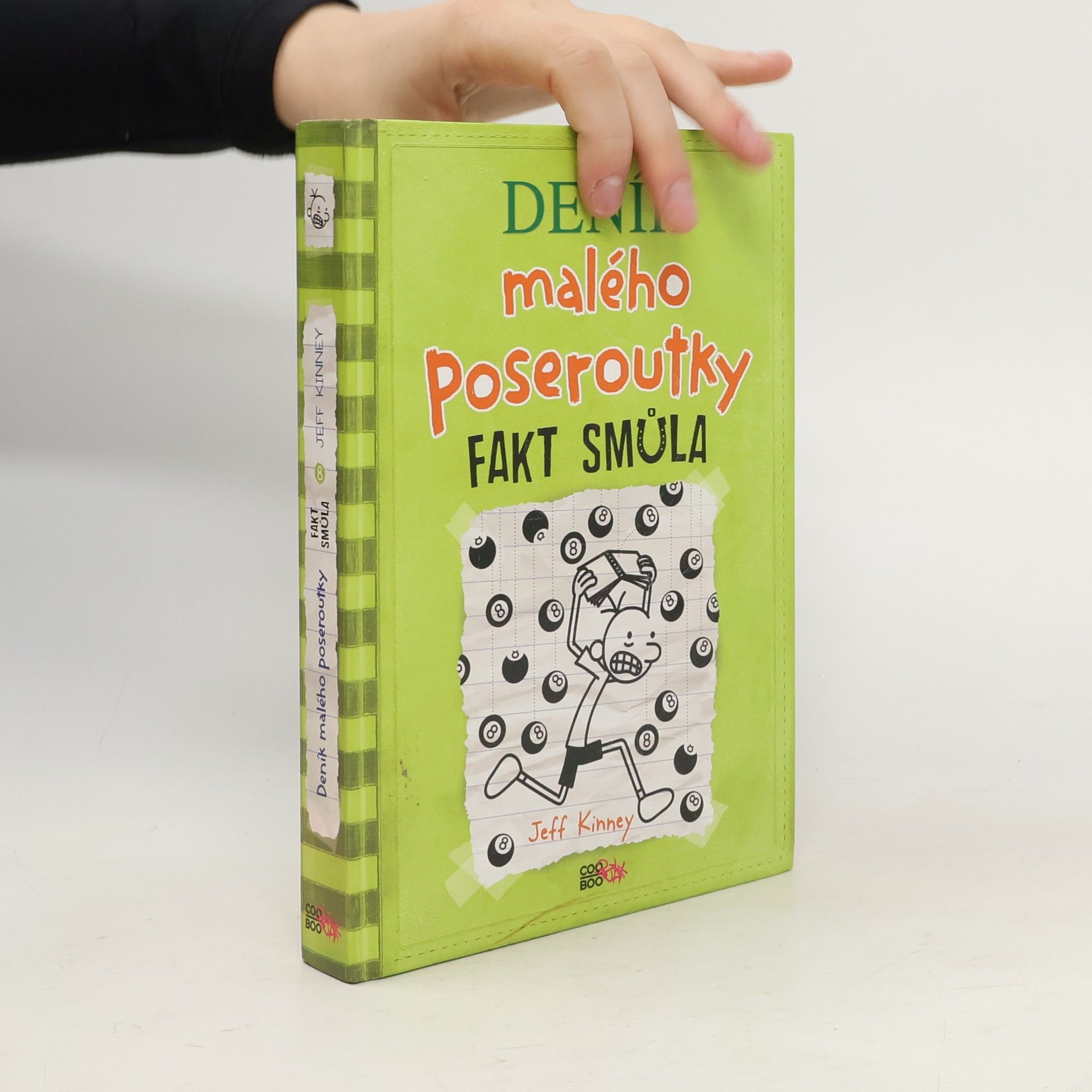 Jeff Kinney Deník malého poseroutky 8. Fakt smůla