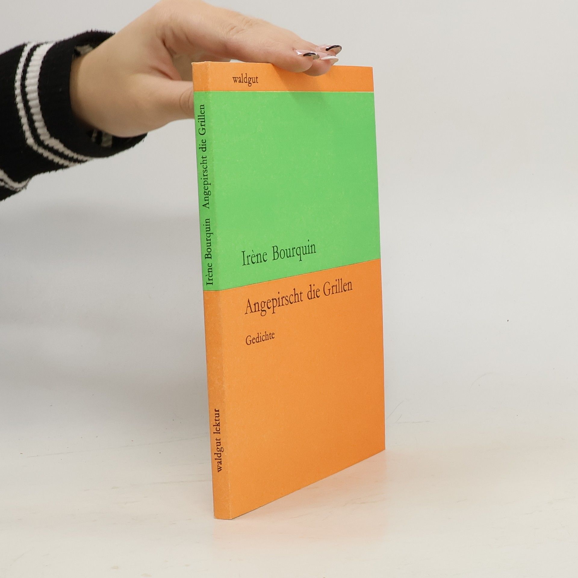 Angepirscht die Grillen