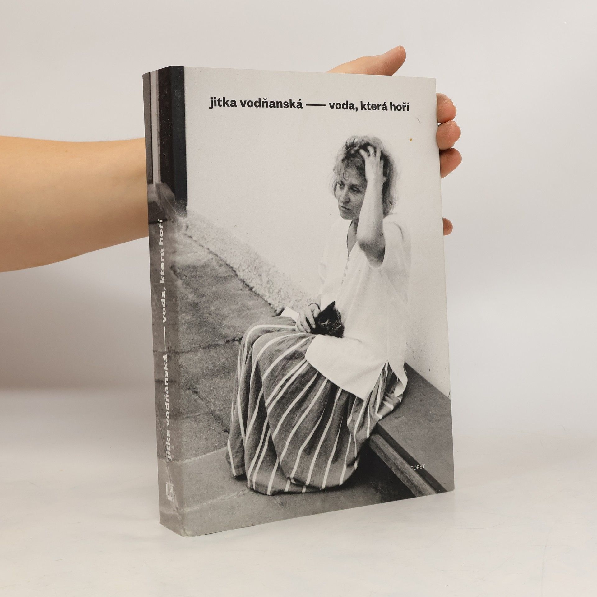 Jitka Vodňanská Voda, která hoří