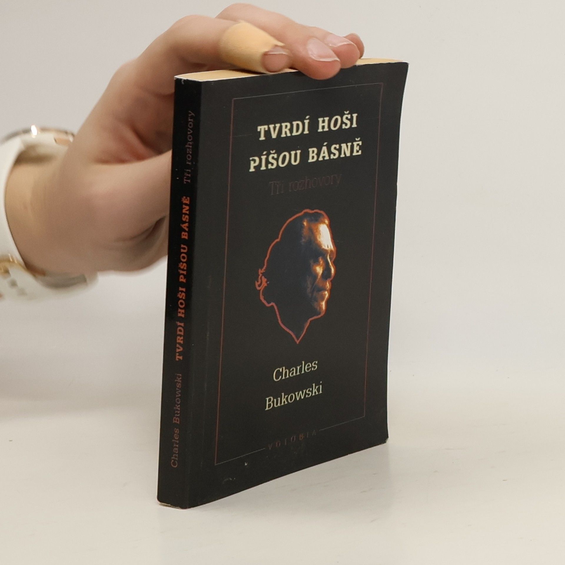 Charles Bukowski Tvrdí hoši píšou básně