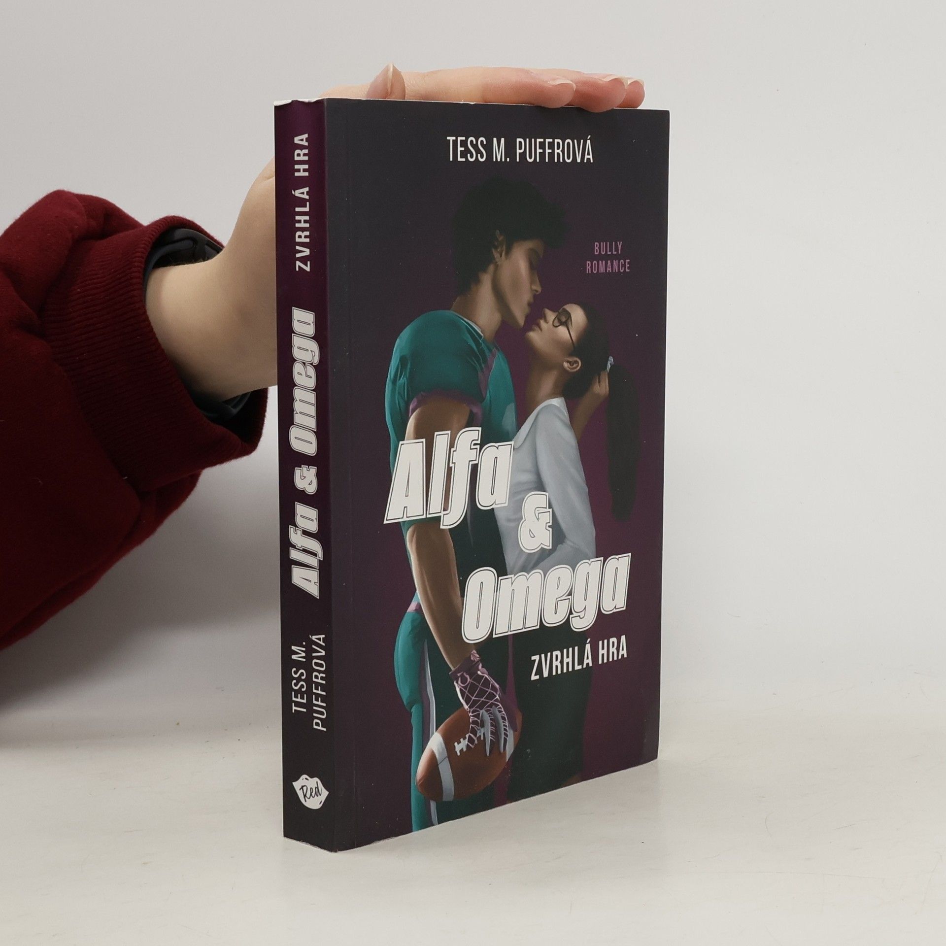 Tess M. Puffrová Alfa & Omega. Zvrhlá hra