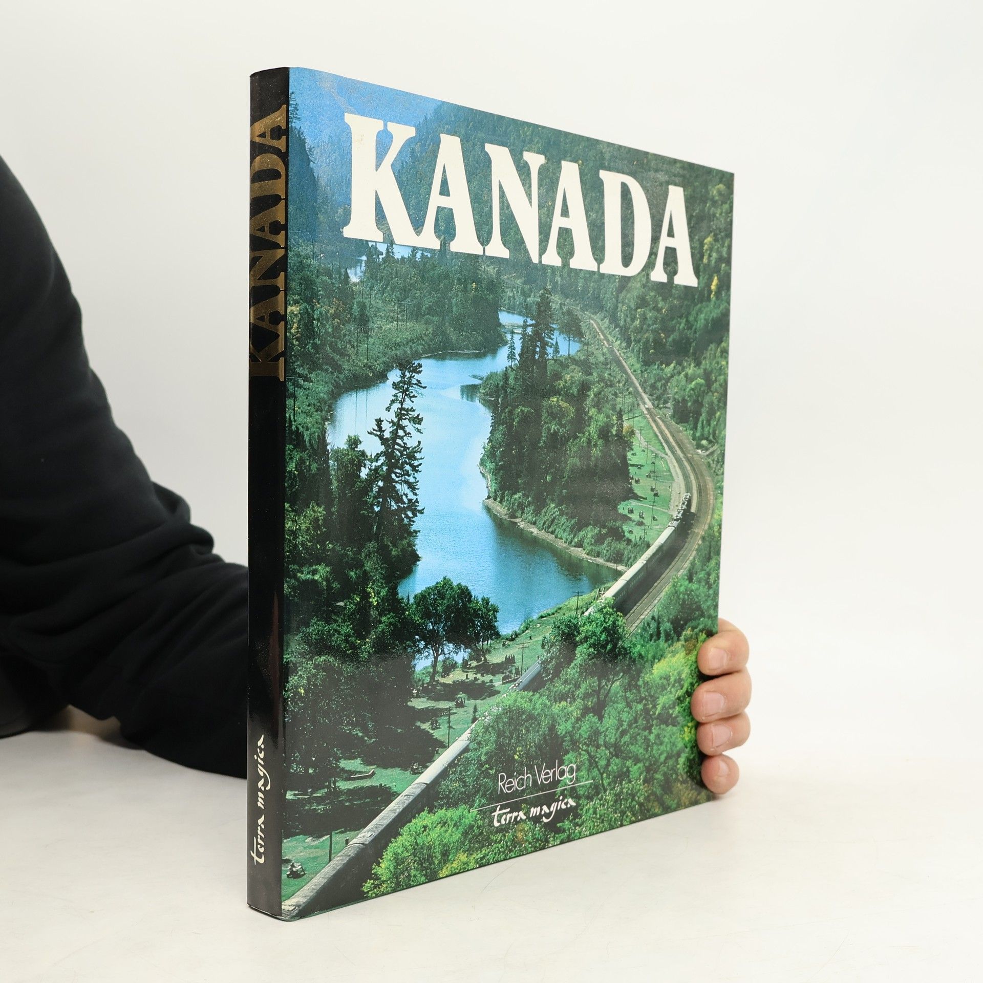 Collectif d'auteurs Kanada