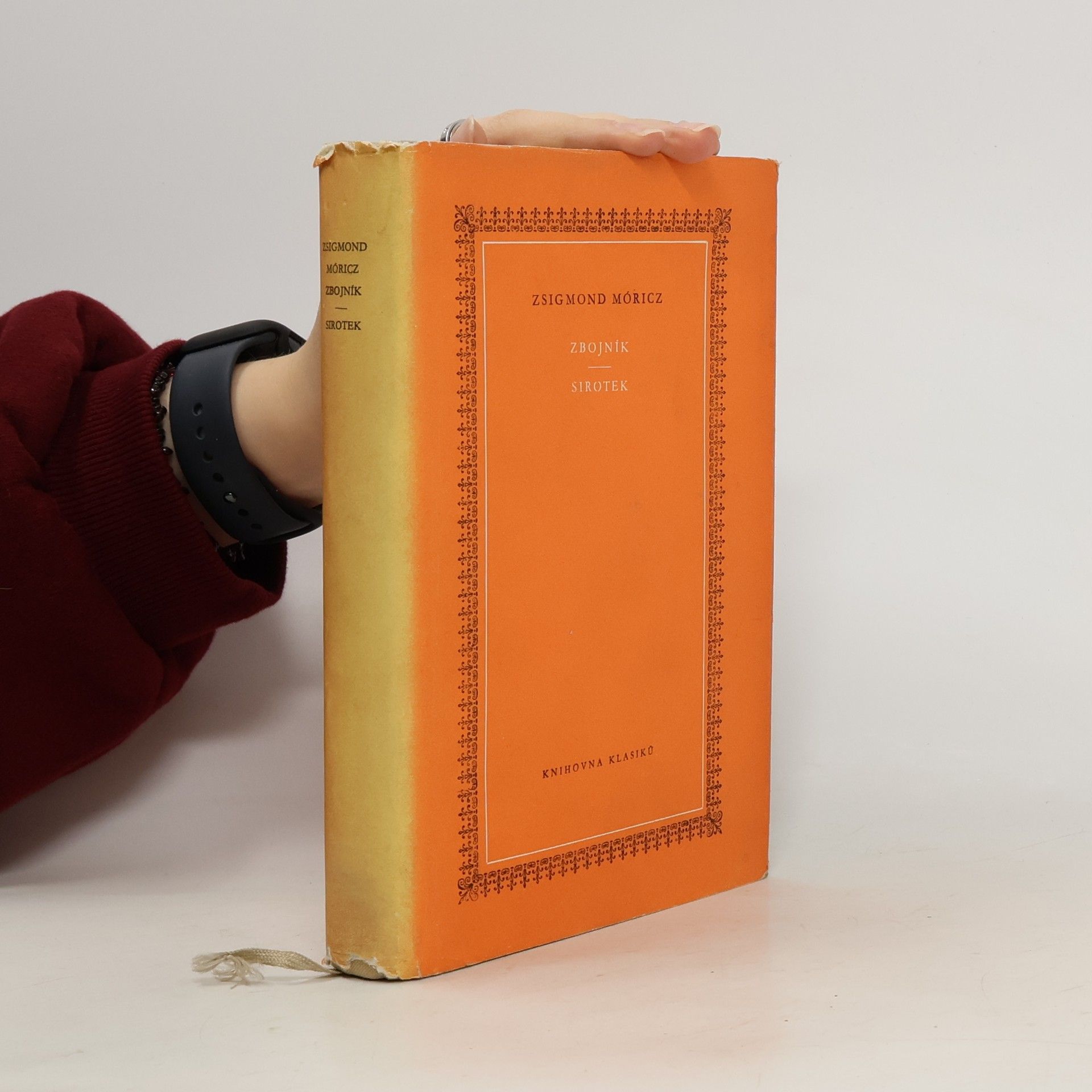 Zsigmond Móricz Zbojník ; Sirotek