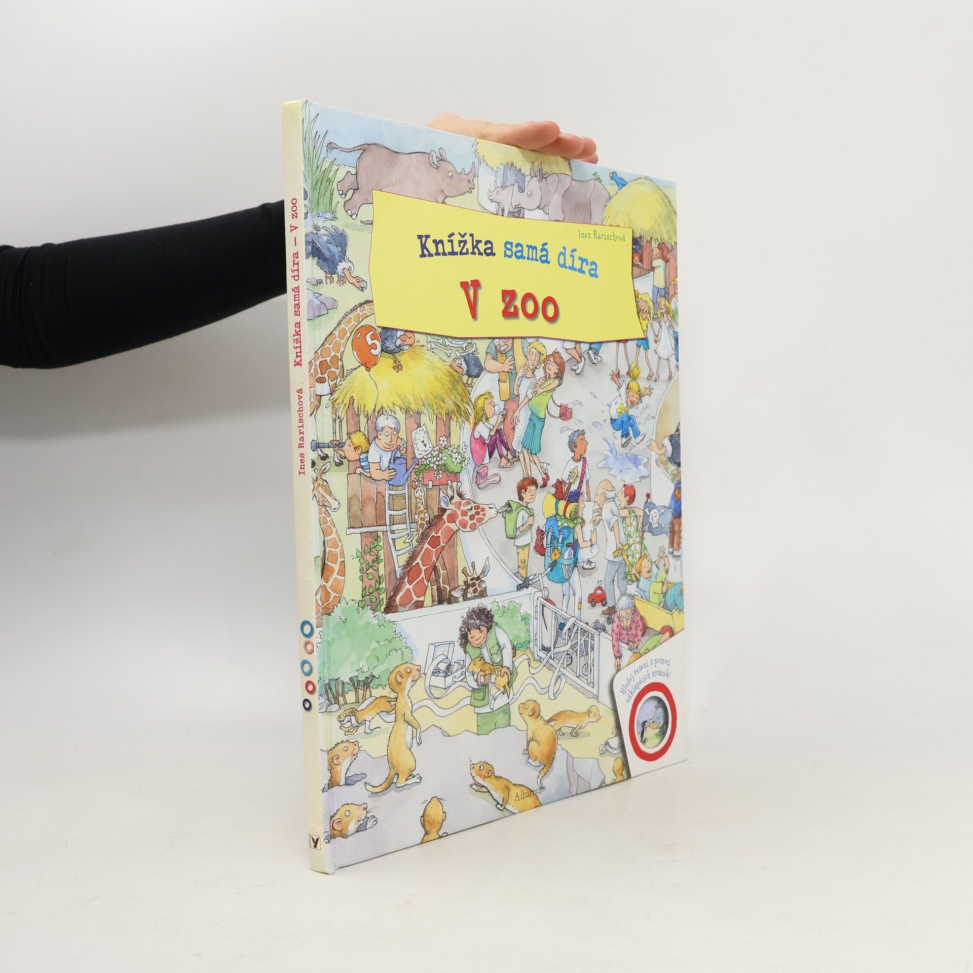 Ines Rarisch Knížka samá díra - V zoo