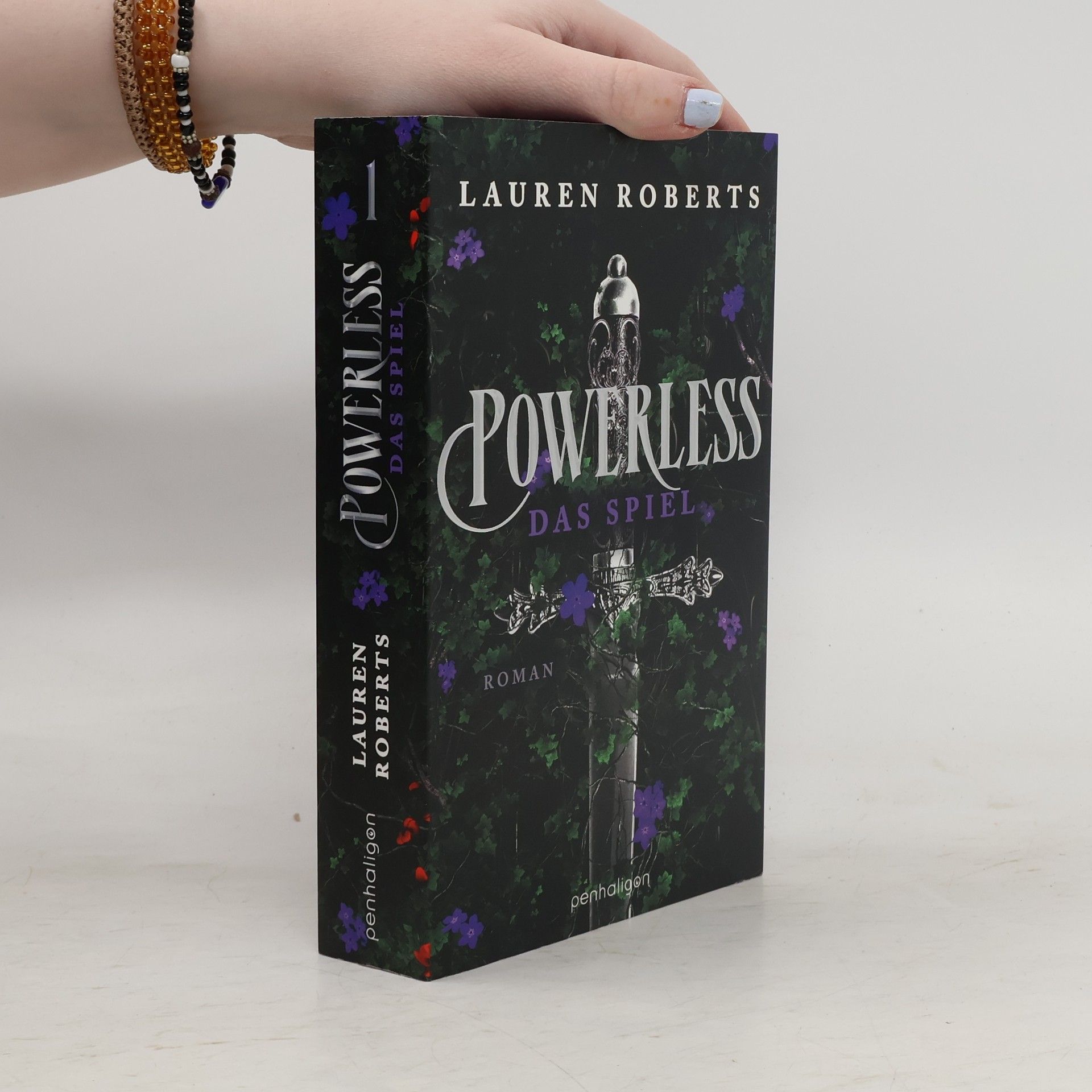 Lauren Roberts Powerless: Das Spiel