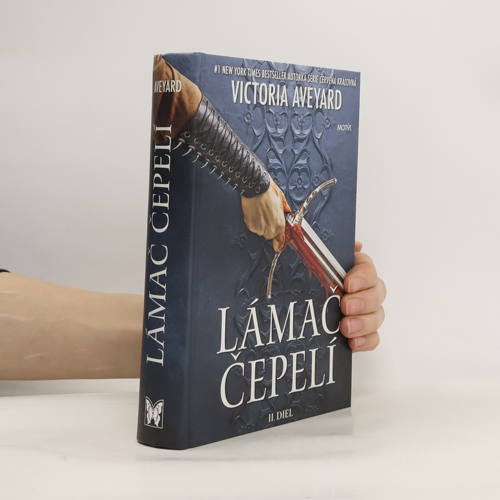 Victoria Aveyard Lámač čepelí