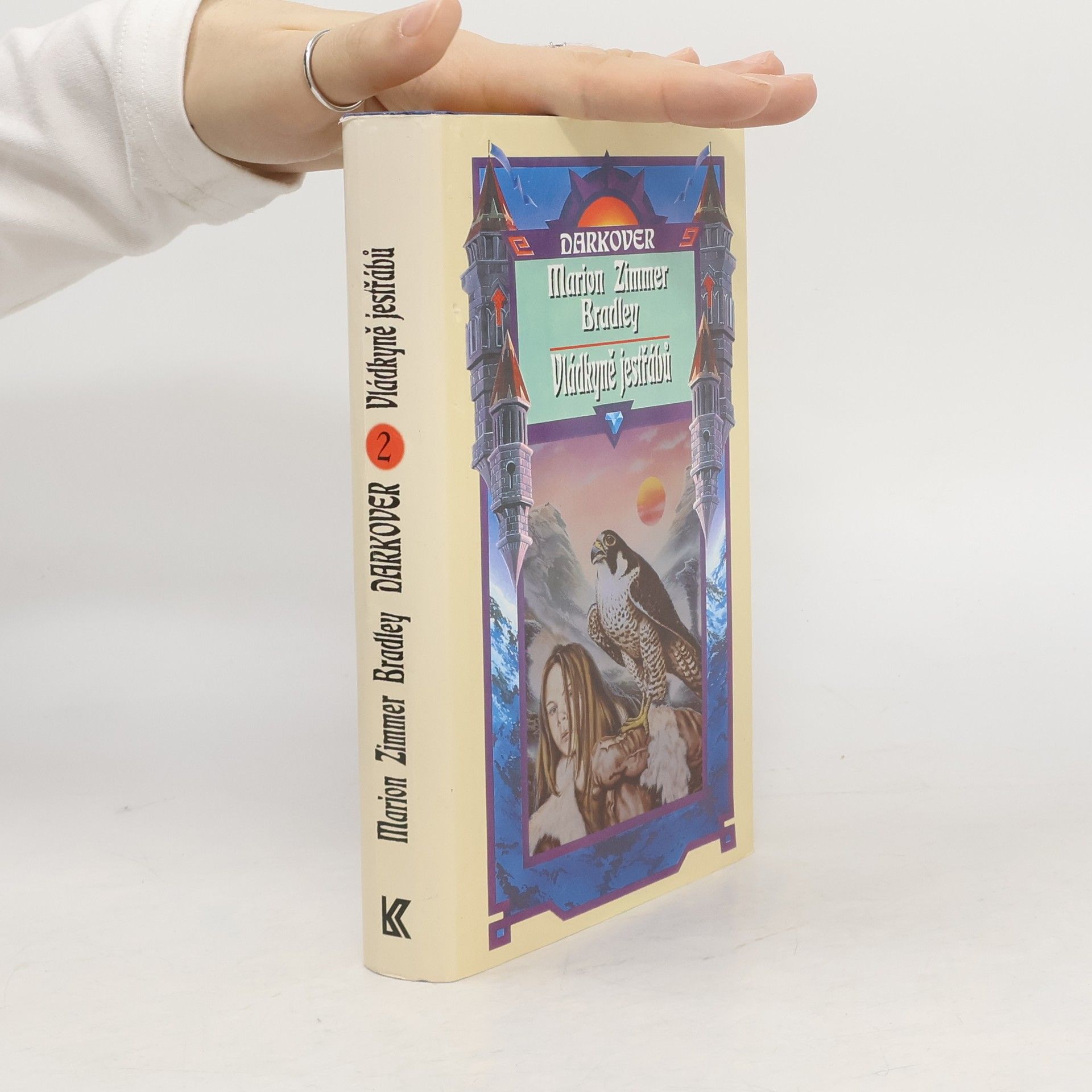 Marion Zimmer Bradleyová Vládkyně jestřábů